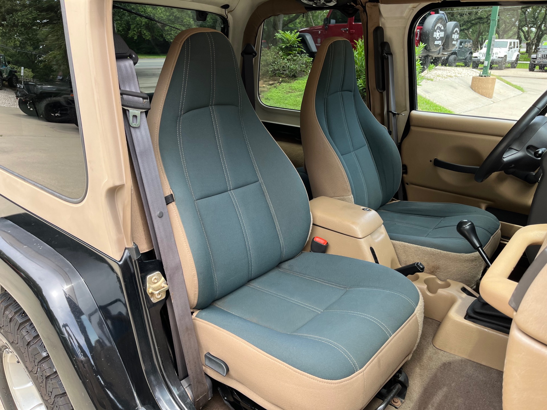 Used-2000-Jeep-Wrangler-Sahara (21)