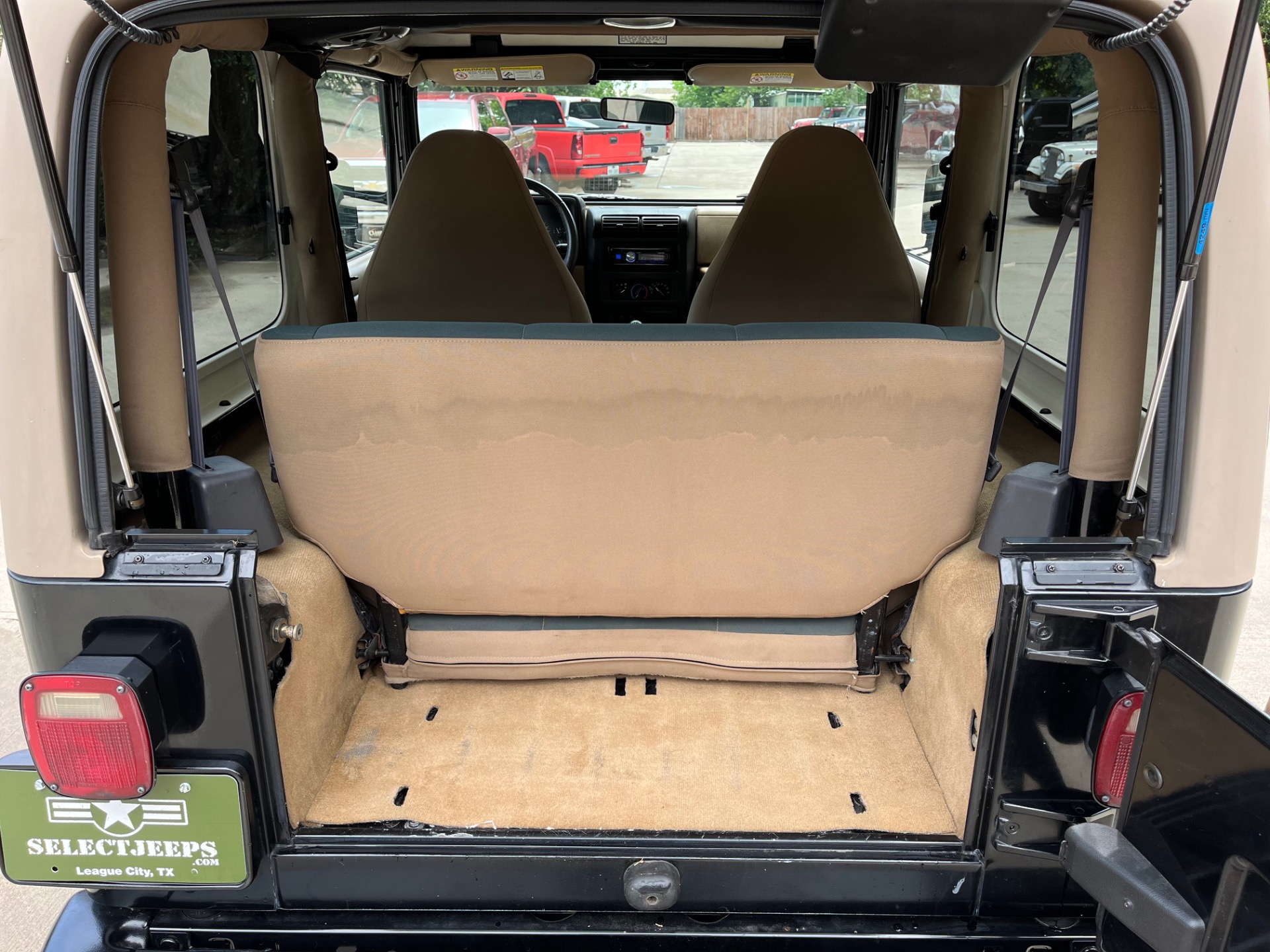 Used-2000-Jeep-Wrangler-Sahara (6)