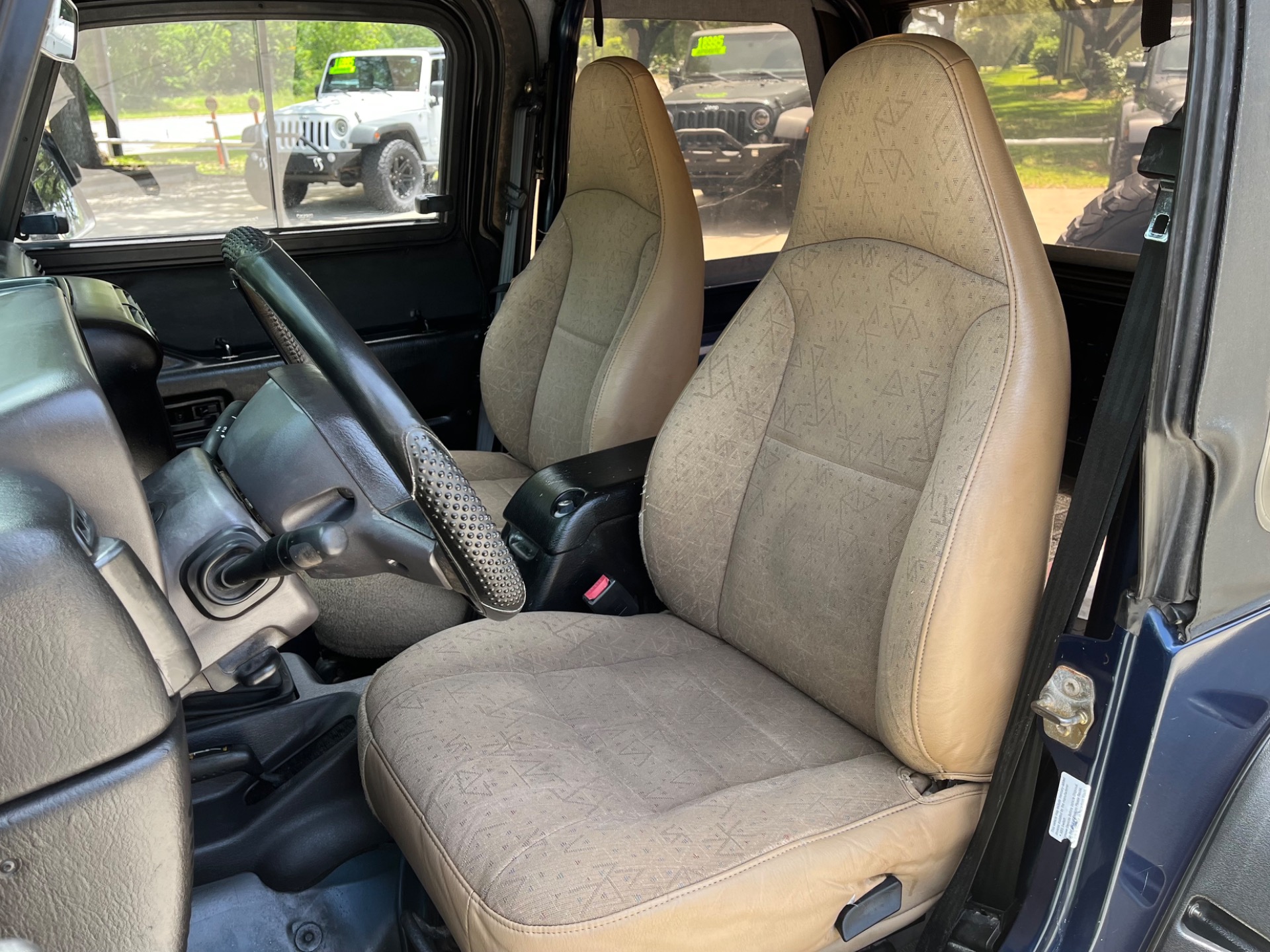 Used-2002-Jeep-Wrangler-X (12)