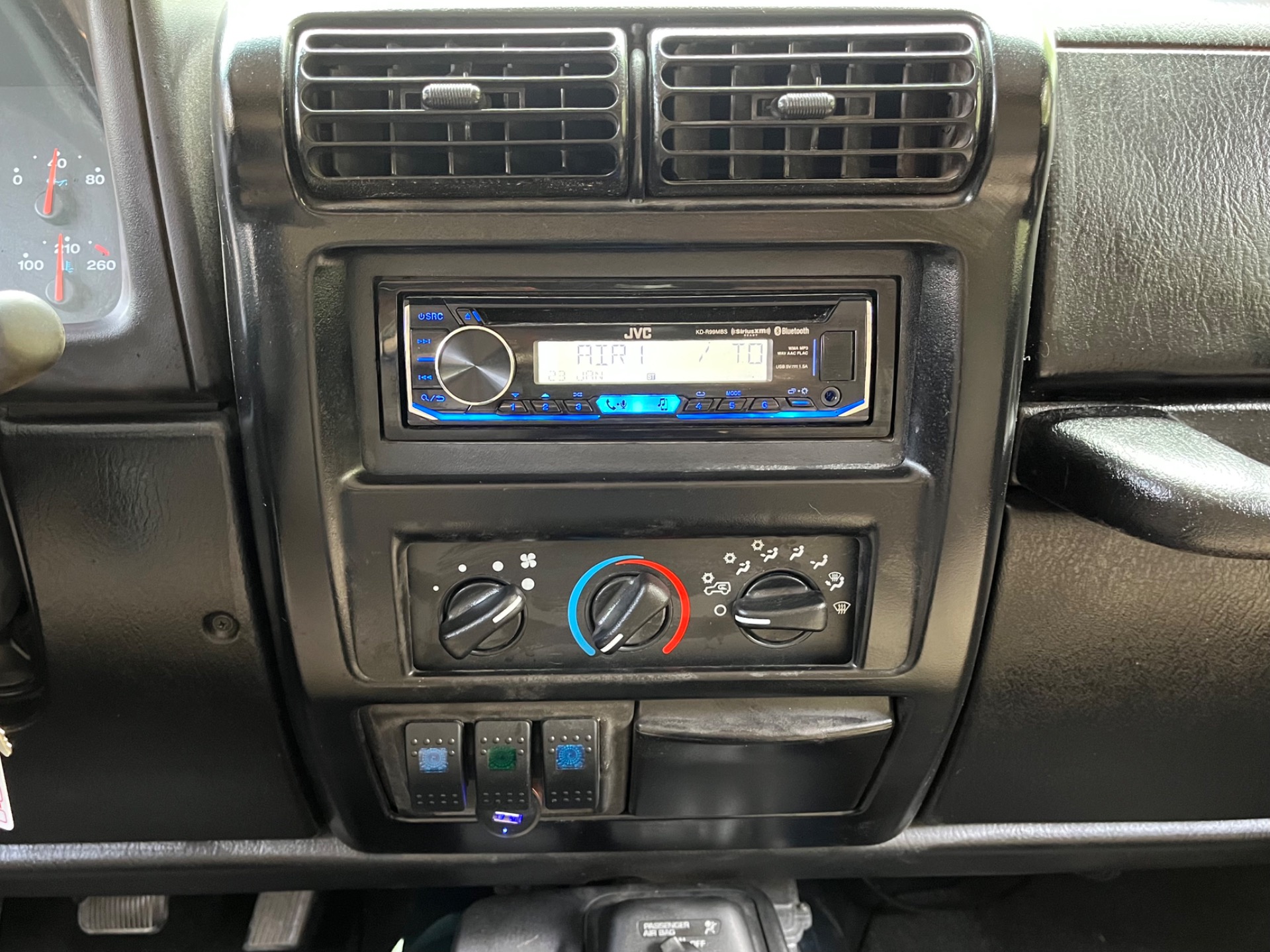Used-2002-Jeep-Wrangler-X (17)