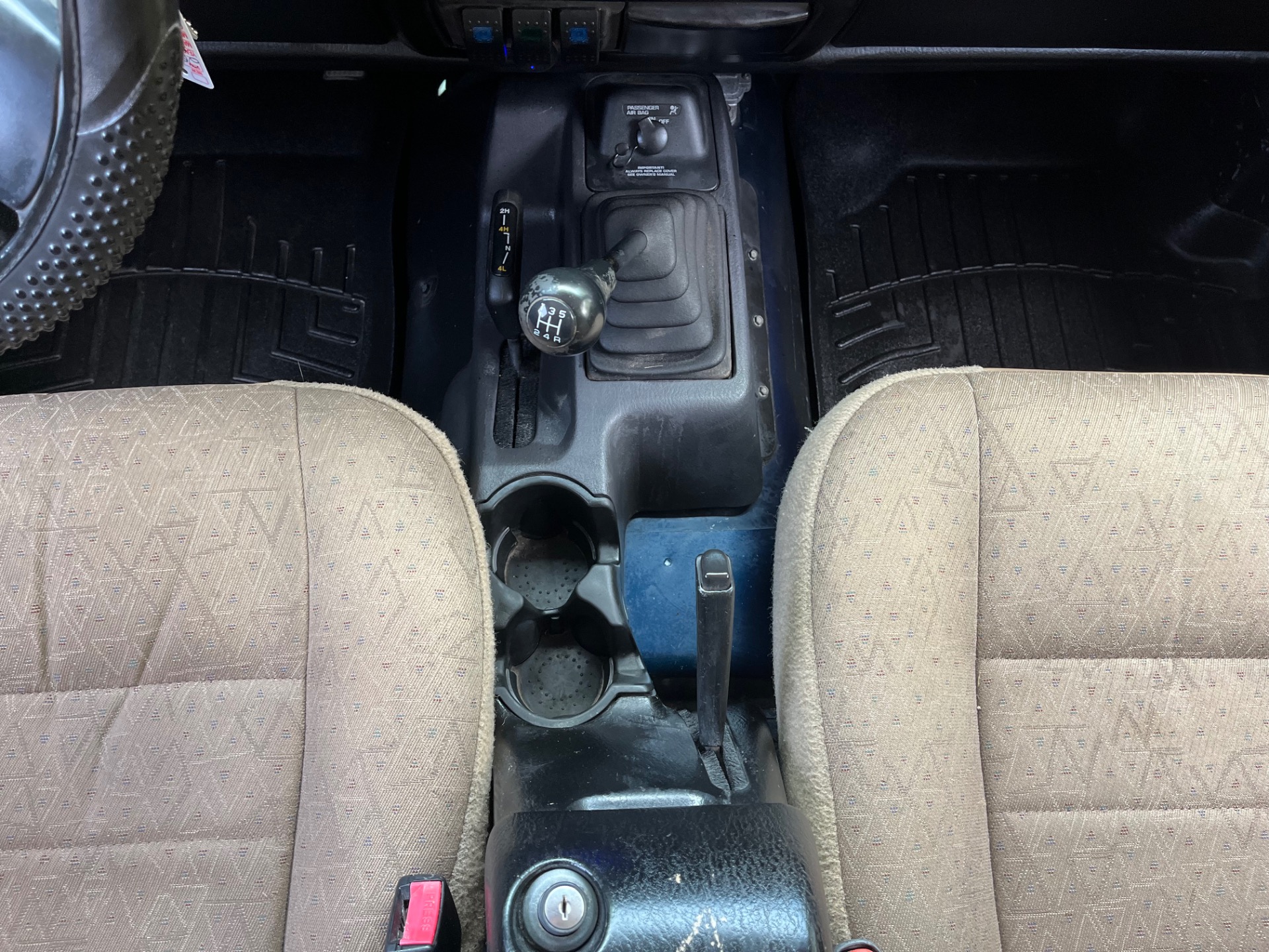 Used-2002-Jeep-Wrangler-X (18)
