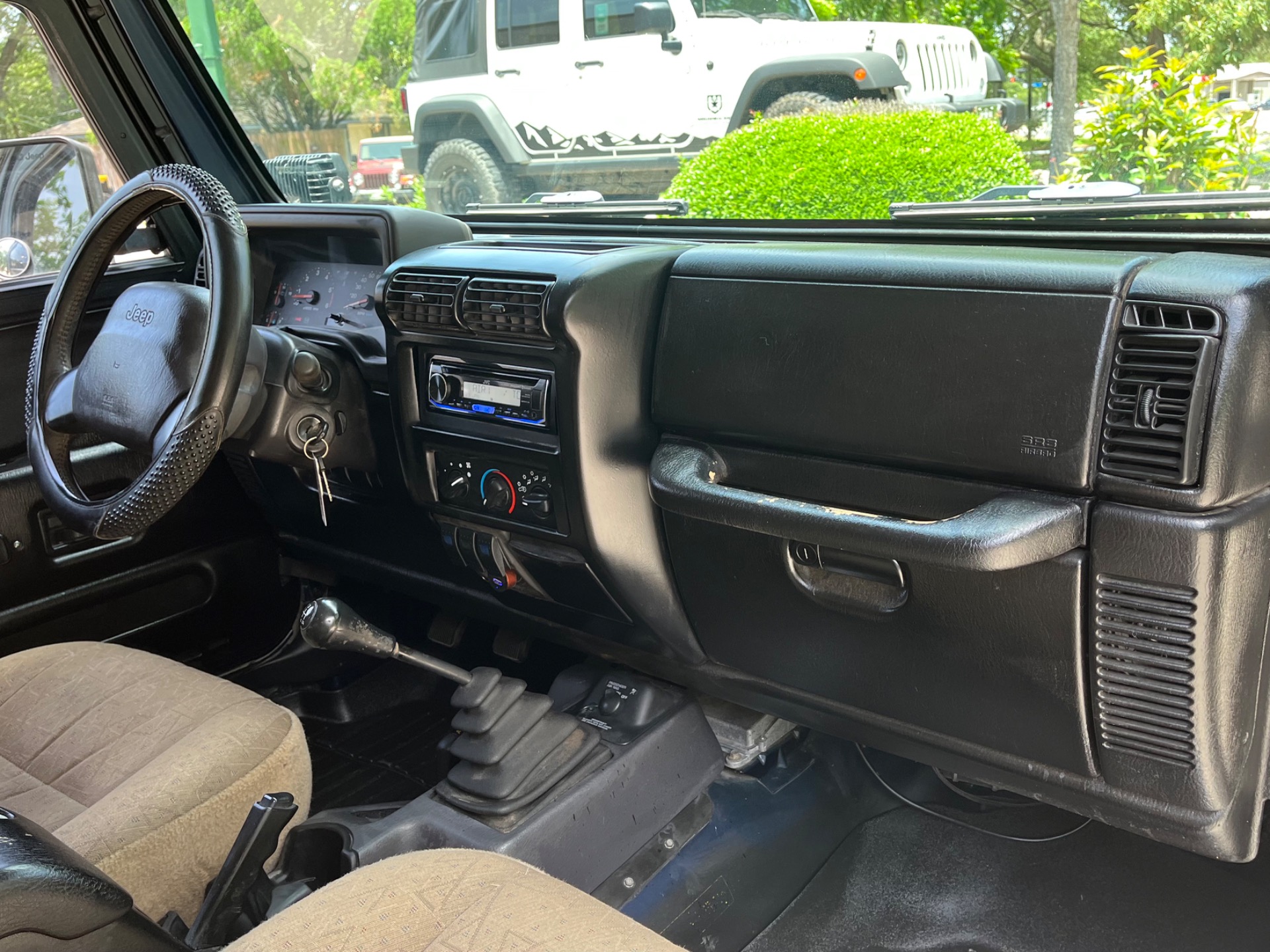 Used-2002-Jeep-Wrangler-X (21)