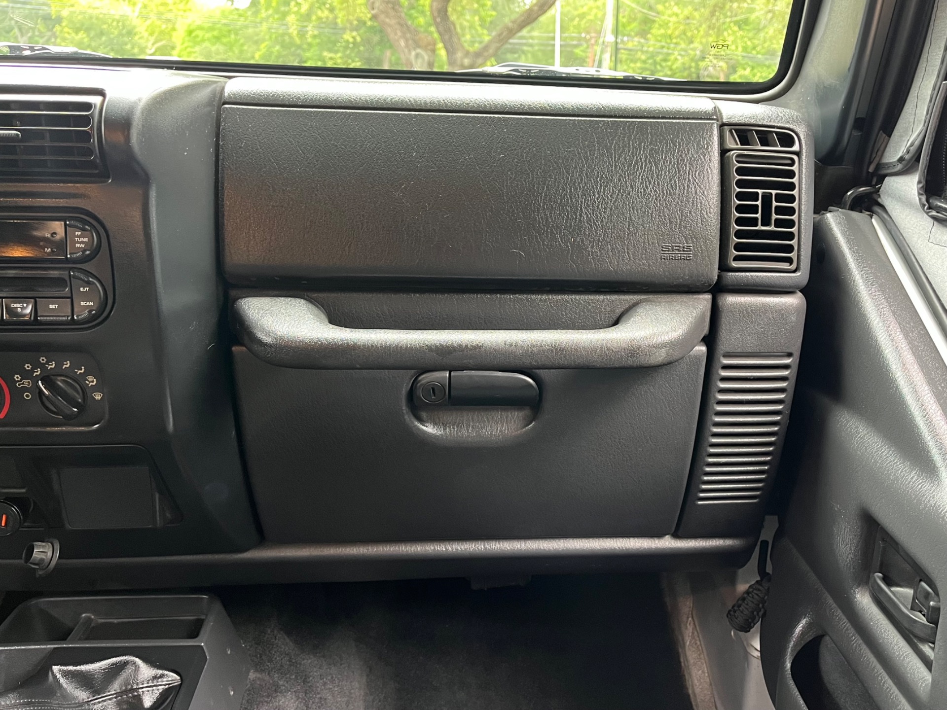 Used-2005-Jeep-Wrangler-SE (23)