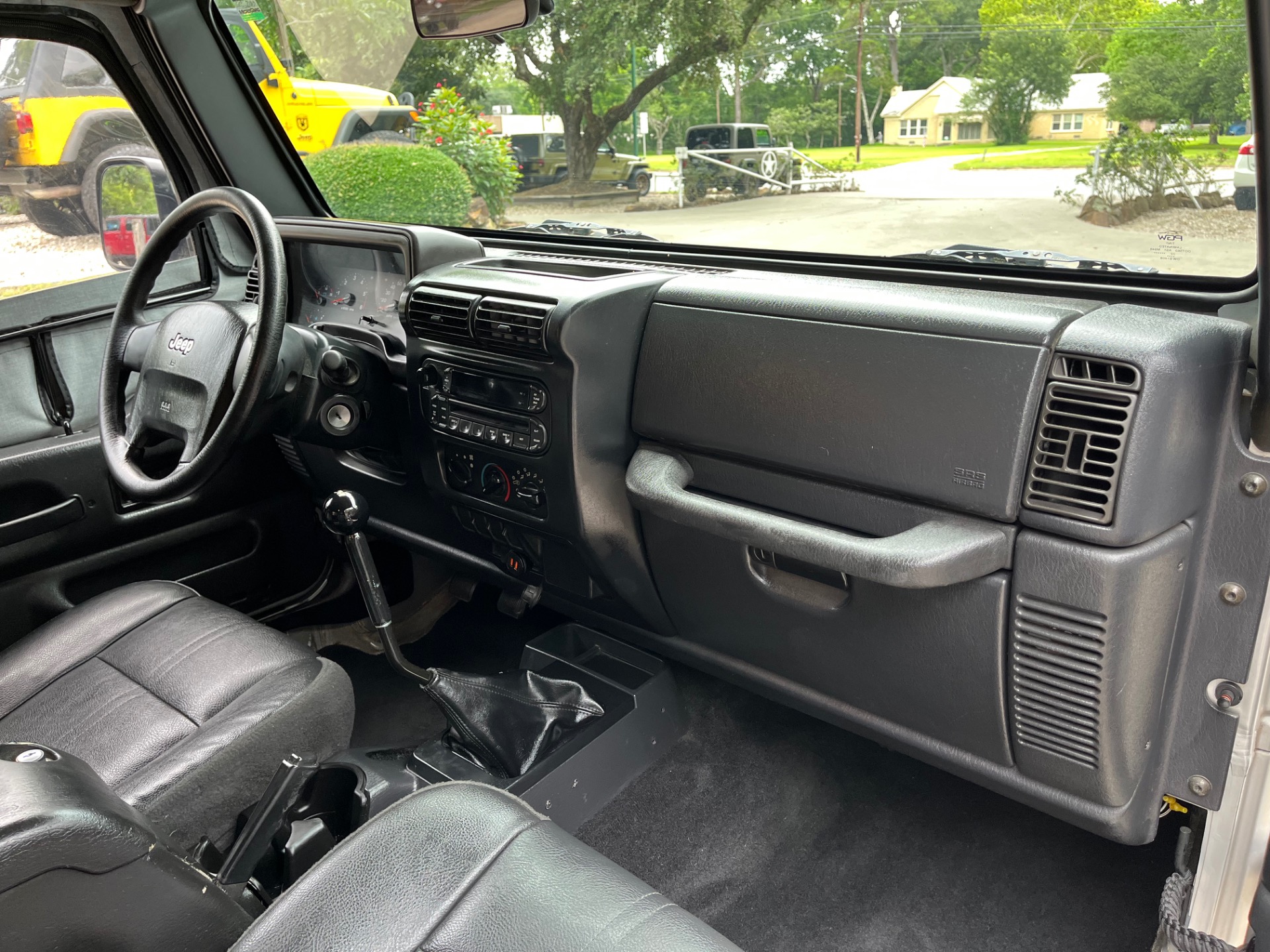 Used-2005-Jeep-Wrangler-SE (24)