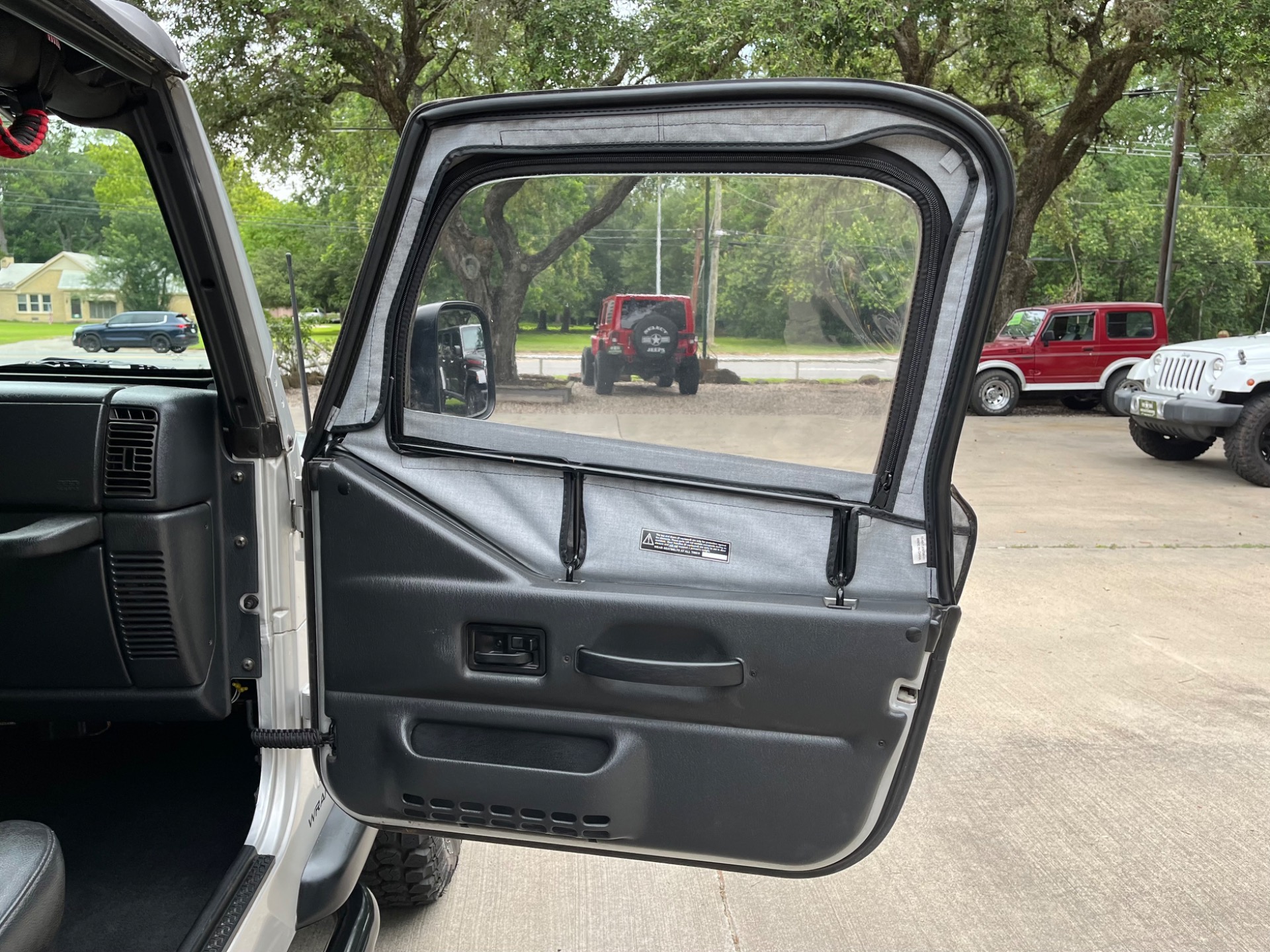Used-2005-Jeep-Wrangler-SE (28)