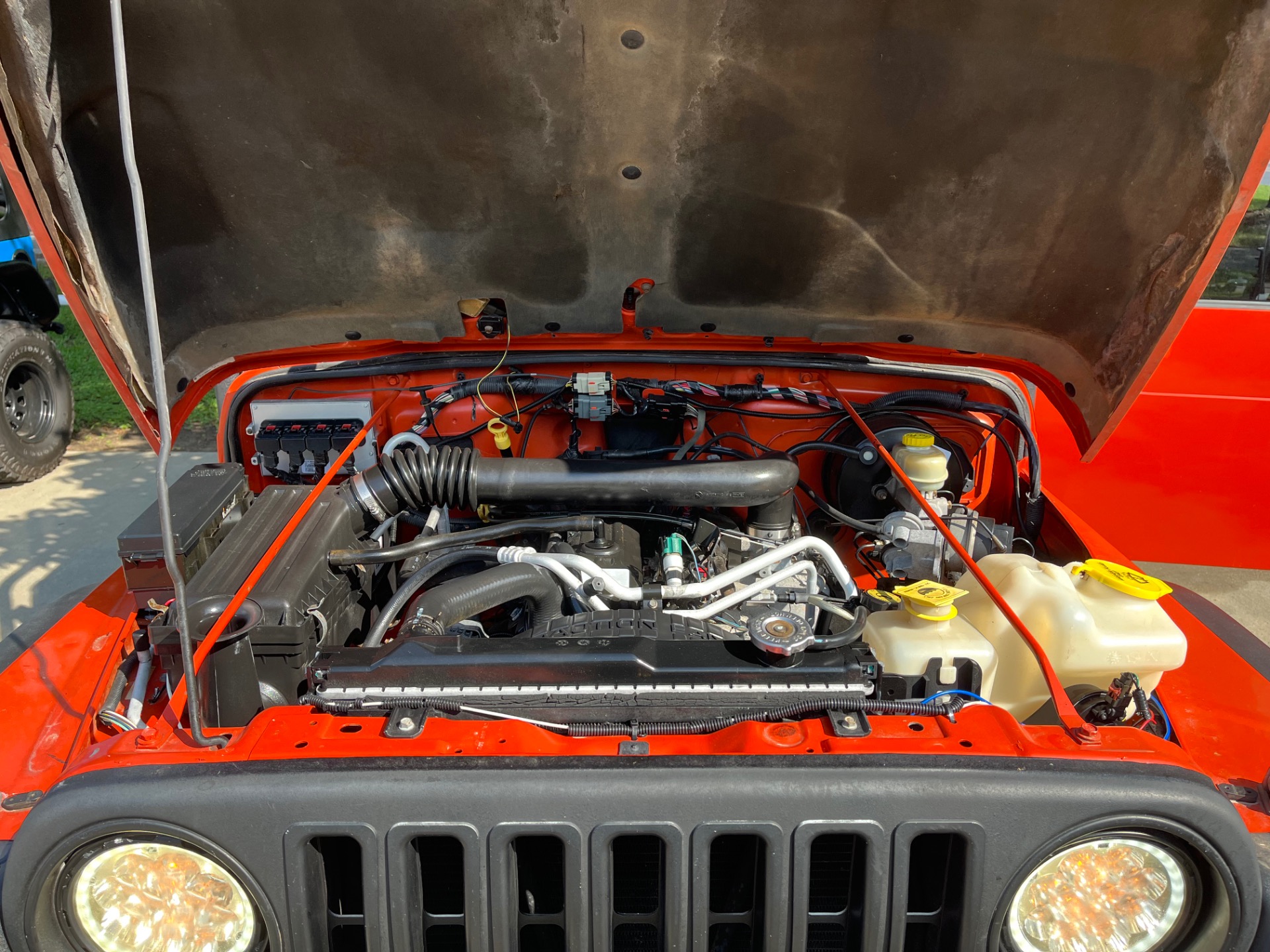 Used-2005-Jeep-Wrangler-Unlimited (2)