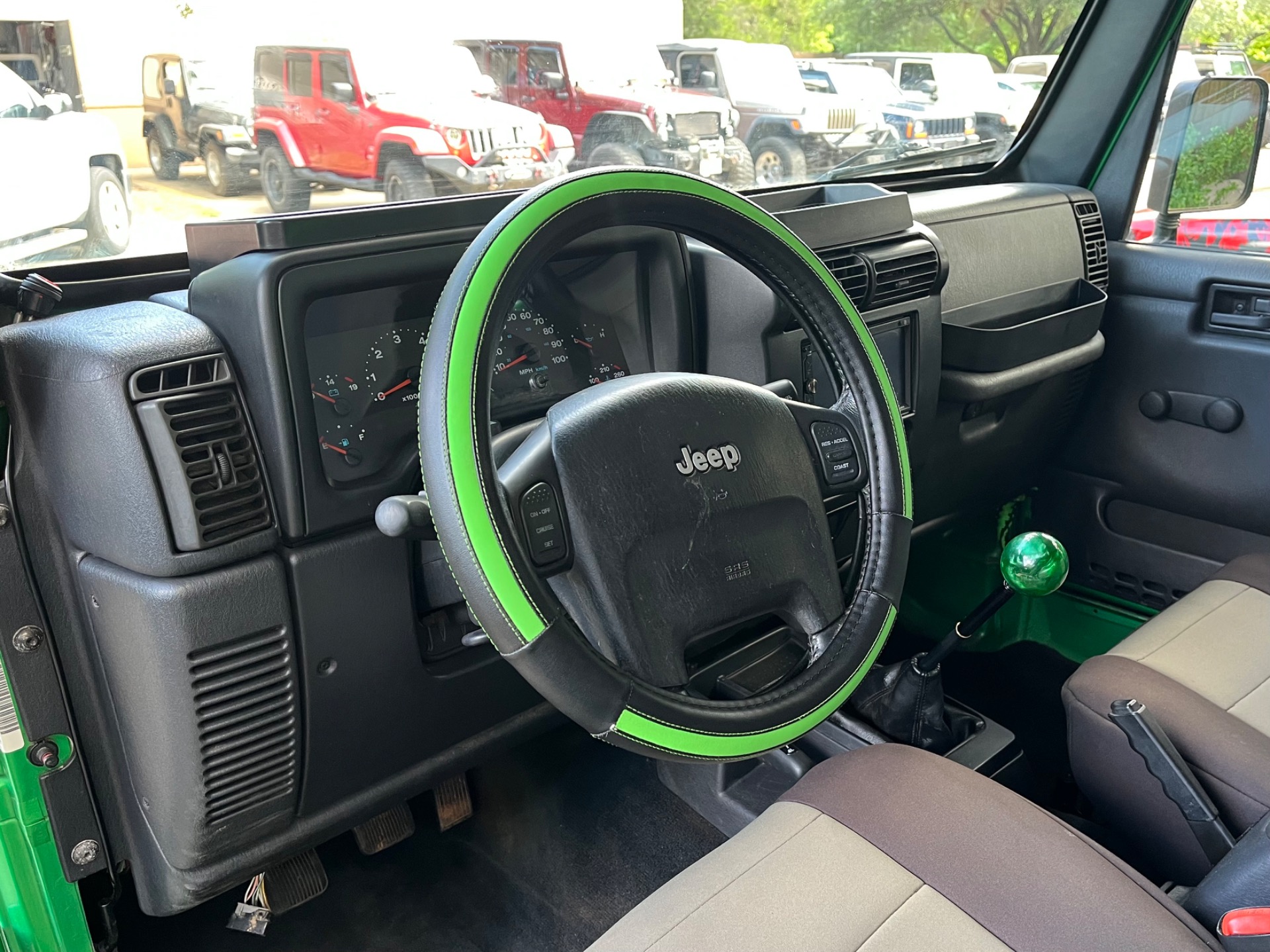 Used-2005-Jeep-Wrangler-X (15)