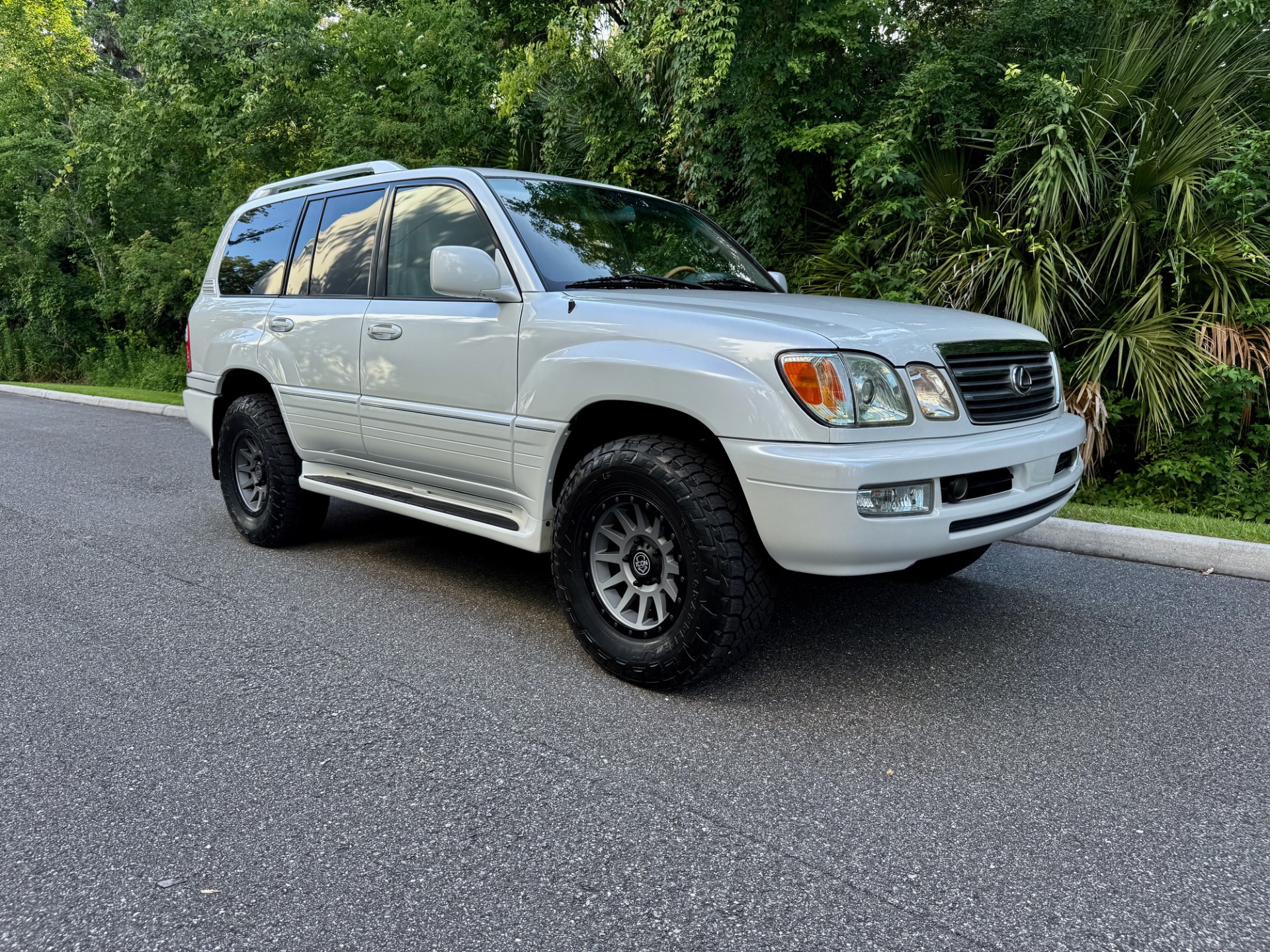 Used-2005-Lexus-LX-470-SUPER-CLEAN-FRESH-BUILD-CALI-BEAUTIFUL-1749658049