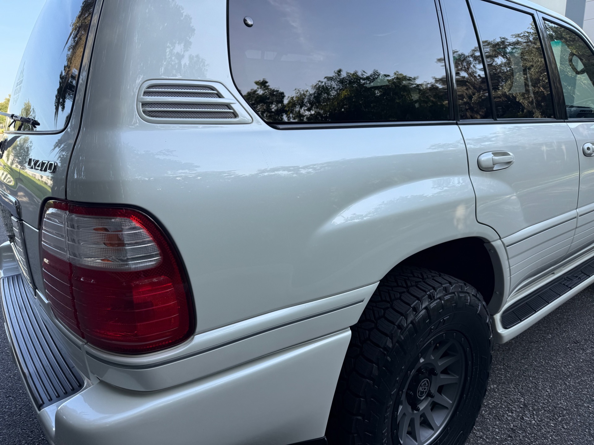 Used-2005-Lexus-LX-470-SUPER-CLEAN-FRESH-BUILD-CALI-BEAUTIFUL-1749658080