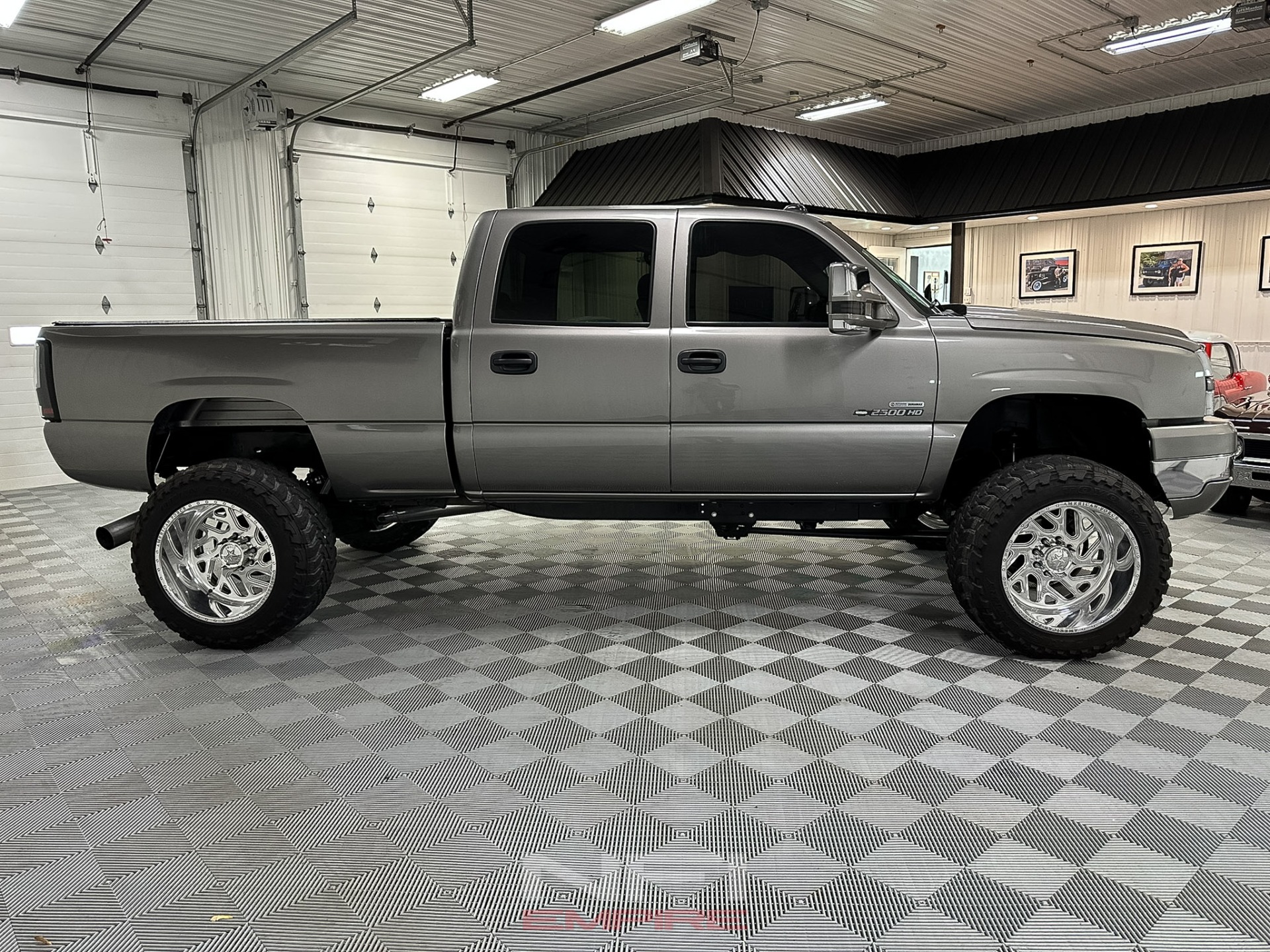 Used-2006-Chevrolet-Silverado-2500-HD-Crew-Cab-LT-Pickup-4D-6-12-ft-1748363068 (4)