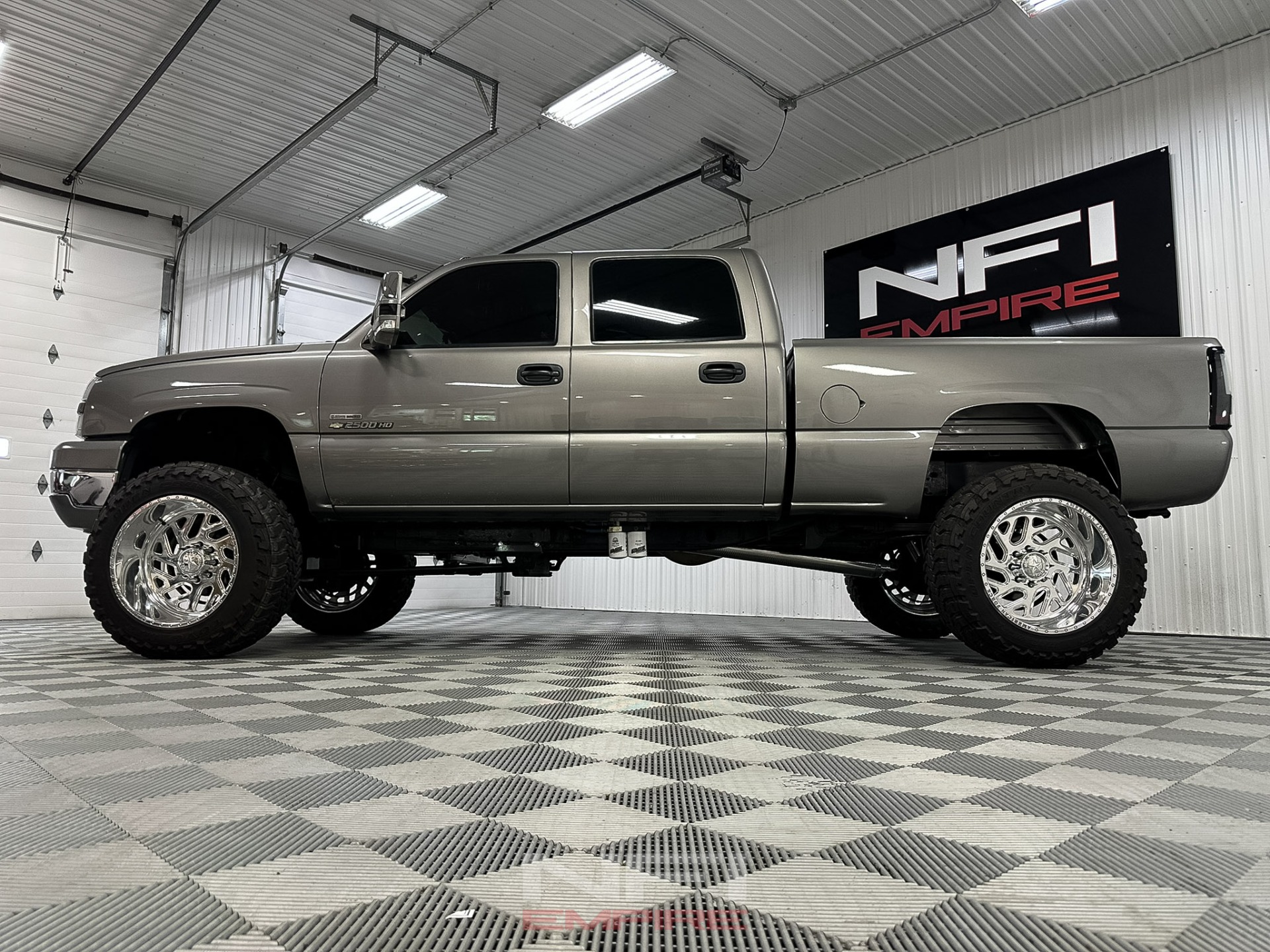 Used-2006-Chevrolet-Silverado-2500-HD-Crew-Cab-LT-Pickup-4D-6-12-ft-1748363068 (8)