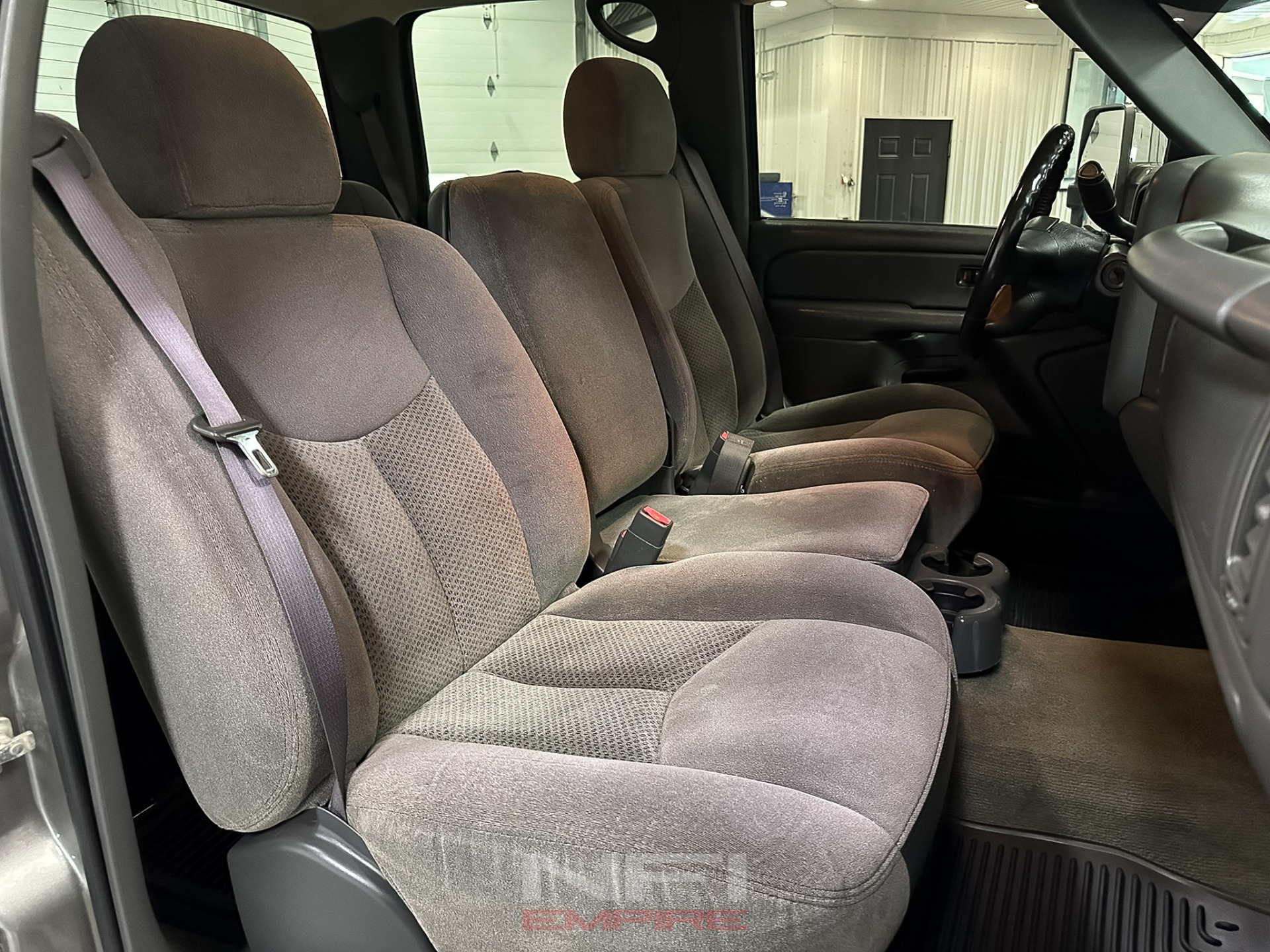 Used-2006-Chevrolet-Silverado-2500-HD-Crew-Cab-LT-Pickup-4D-6-12-ft-1748363120 (4)