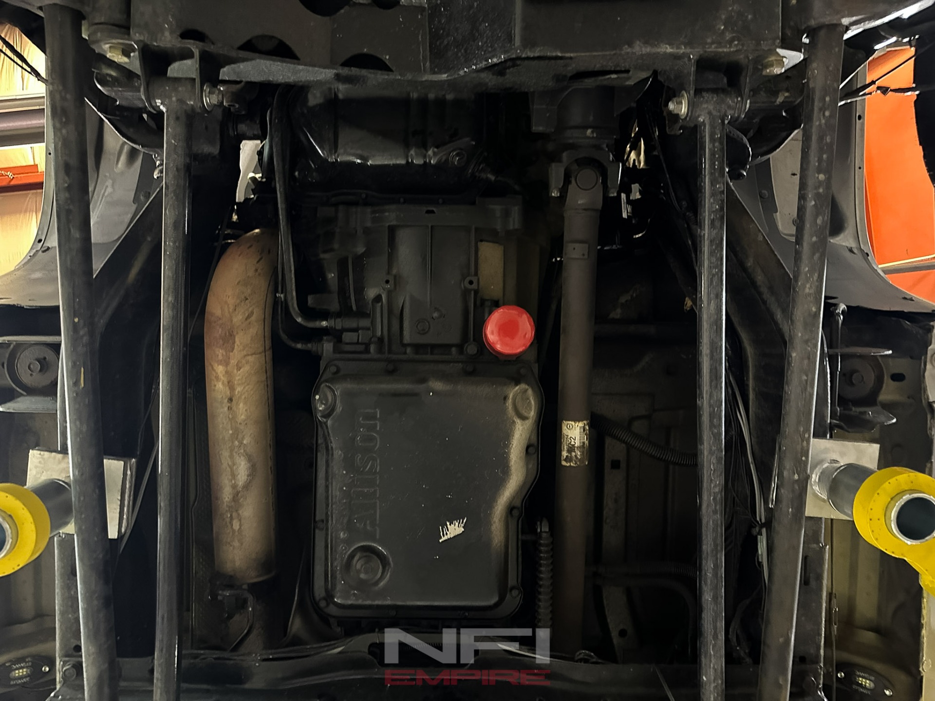 Used-2006-Chevrolet-Silverado-2500-HD-Crew-Cab-LT-Pickup-4D-6-12-ft-1748640617 (4)