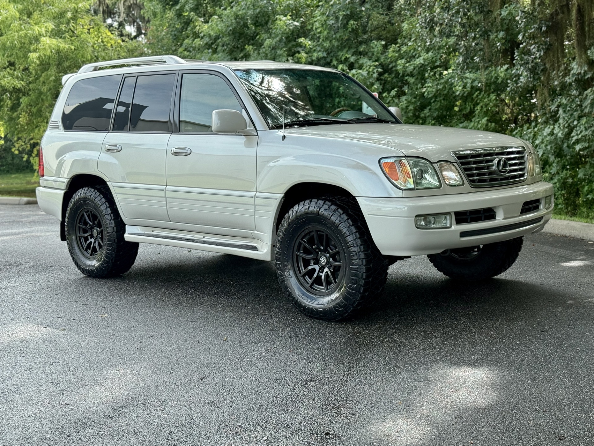 Used-2006-Lexus-LX-470-1-OWNER-CLEAN-CARFAX-1749087365 (1)