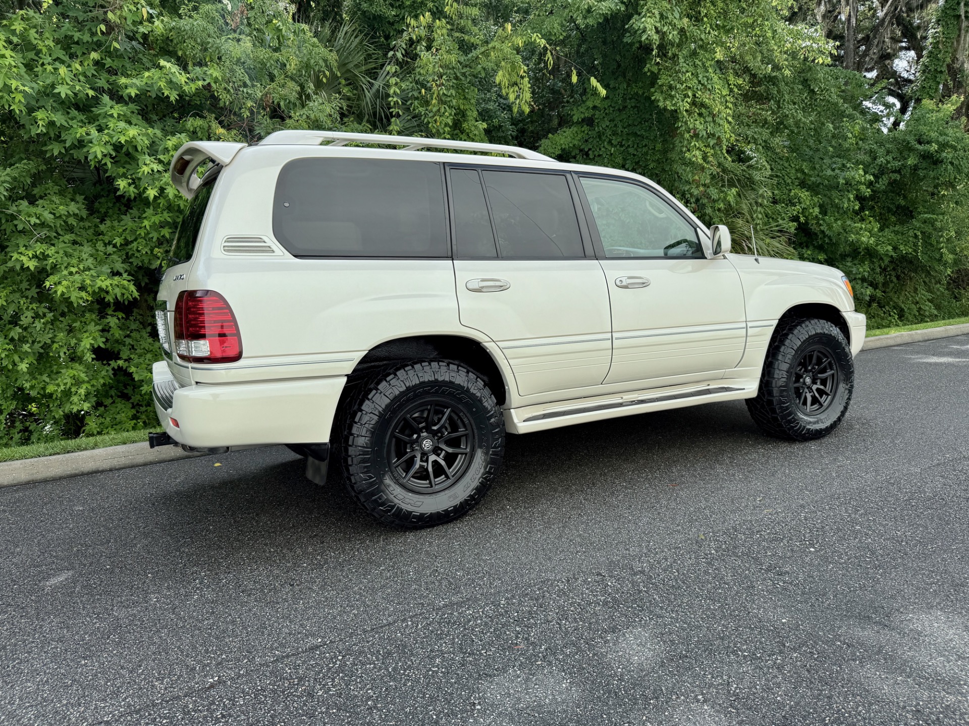 Used-2006-Lexus-LX-470-1-OWNER-CLEAN-CARFAX-1749087365