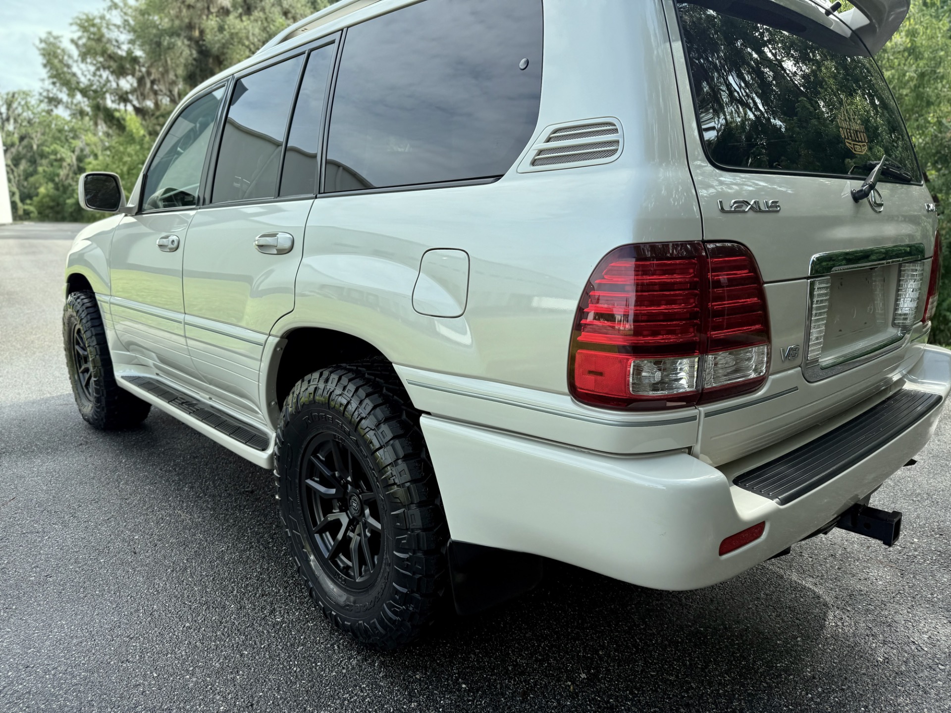 Used-2006-Lexus-LX-470-1-OWNER-CLEAN-CARFAX-1749087368