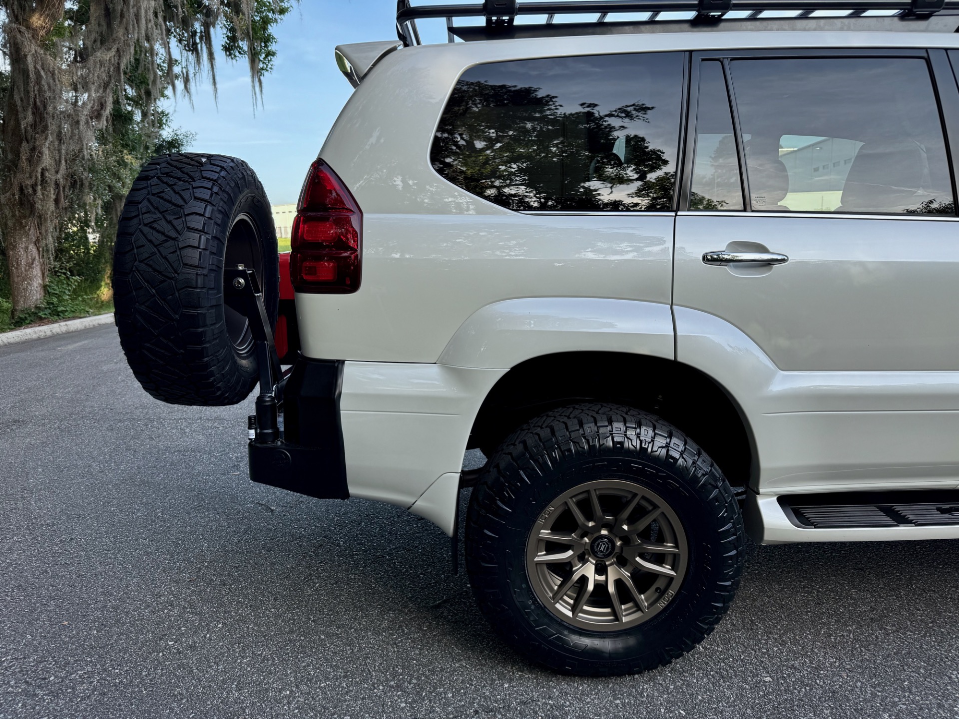 Used-2009-Lexus-GX-470-FRESH-PREMIUM-BUILD-1749819336