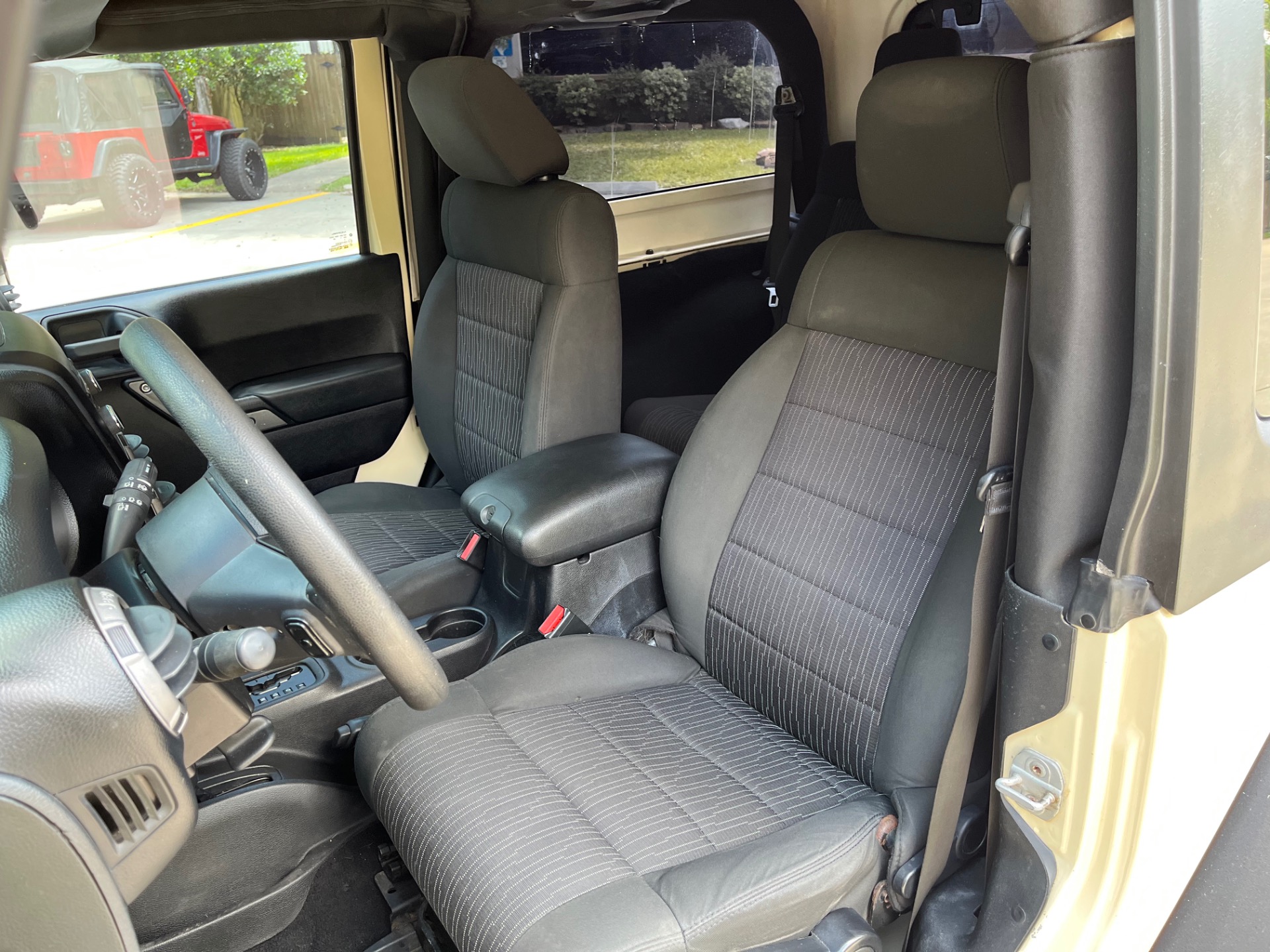 Used-2011-Jeep-Wrangler-Sport (11)