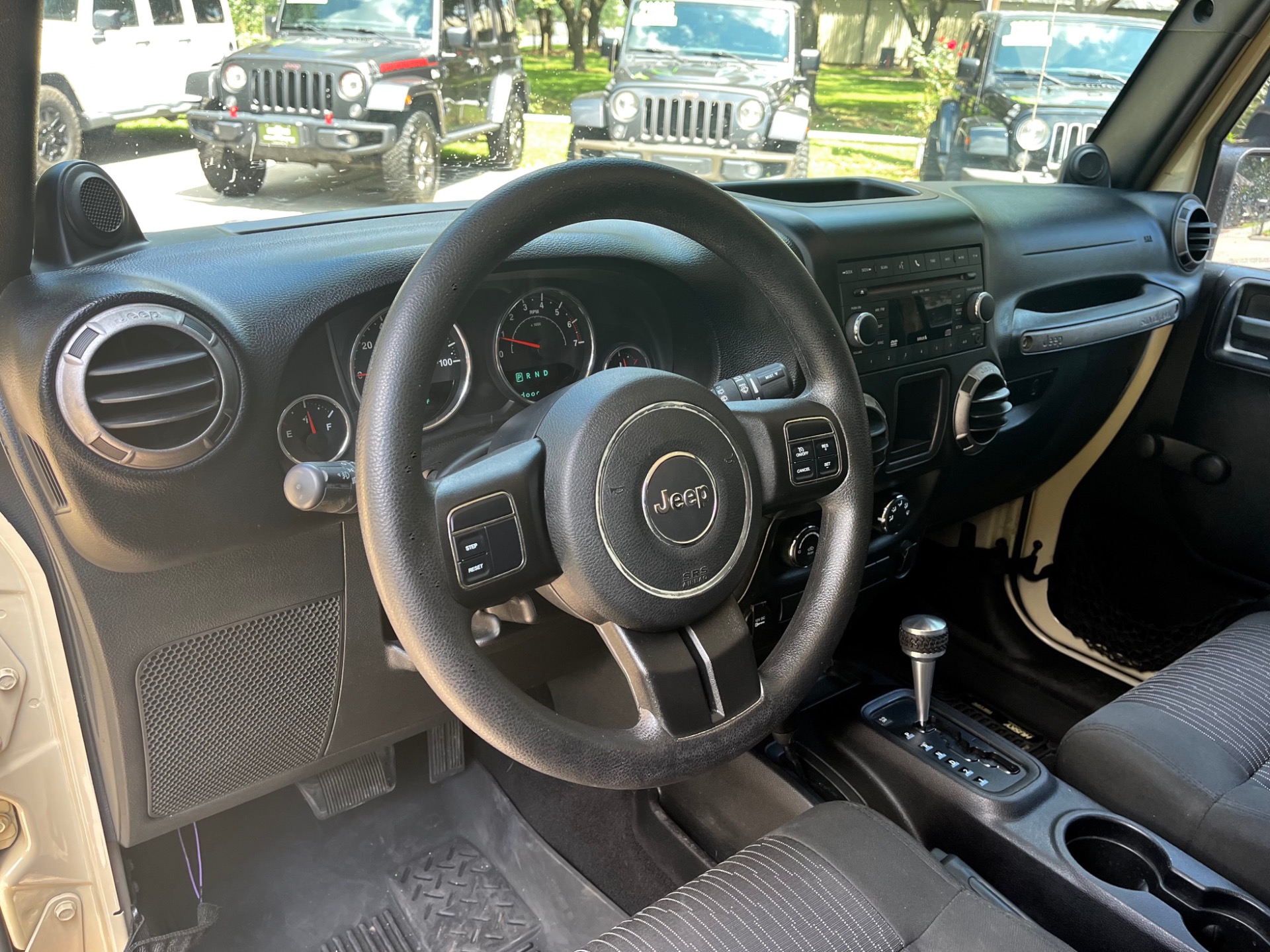 Used-2011-Jeep-Wrangler-Sport (12)