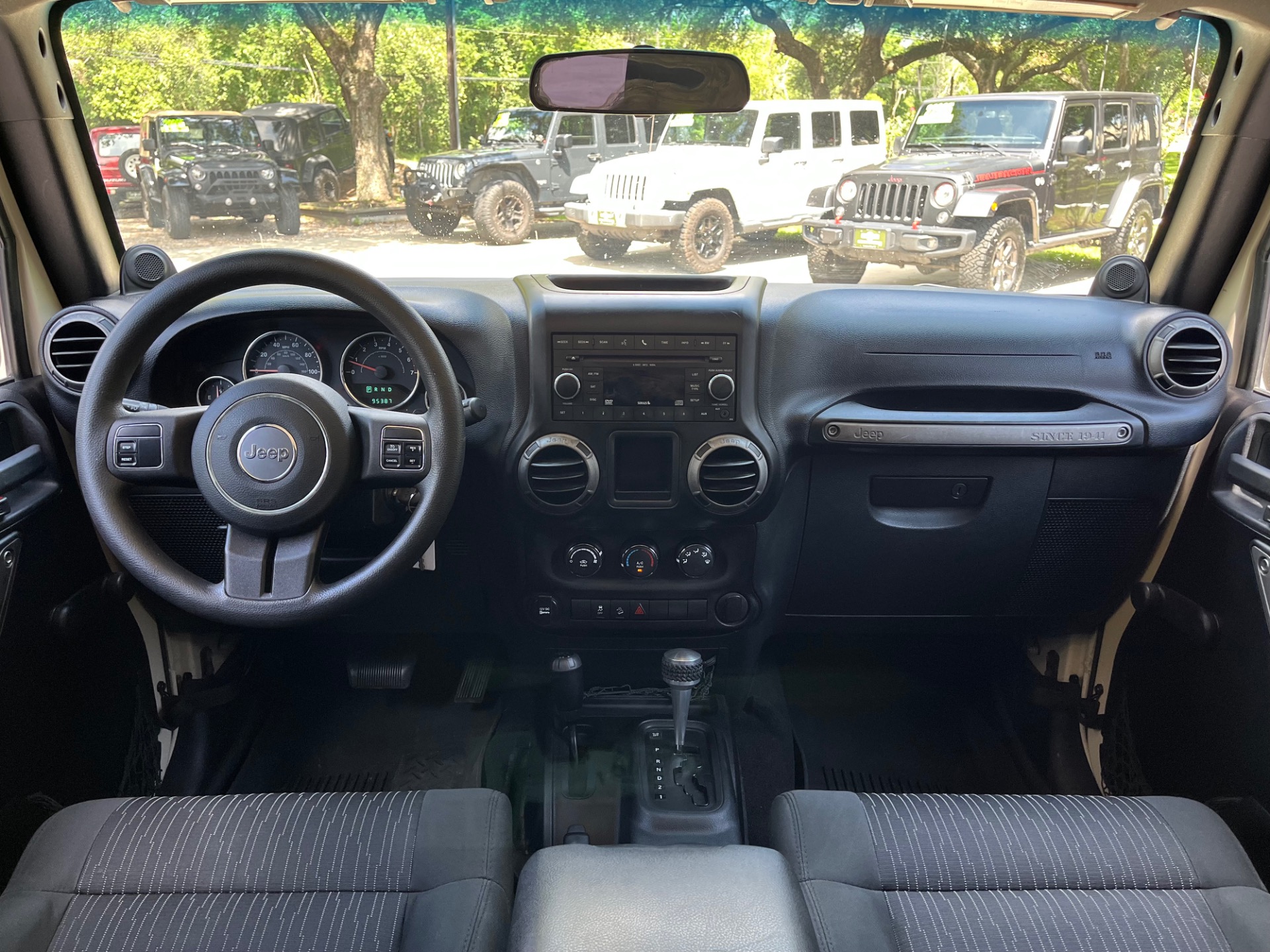 Used-2011-Jeep-Wrangler-Sport (13)