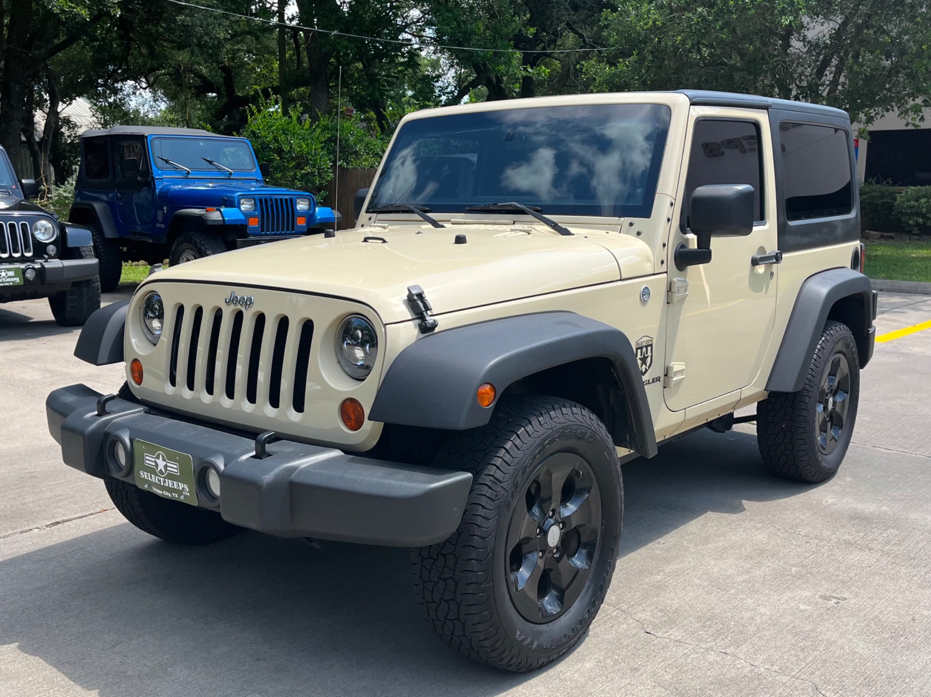 Used-2011-Jeep-Wrangler-Sport (2)