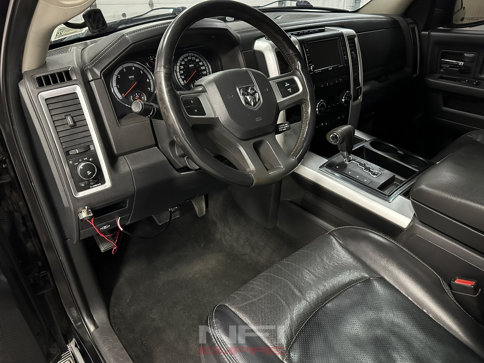 Used-2011-Ram-1500-Crew-Cab-Sport-Pickup-4D-5-12-ft-1749217888 (13)