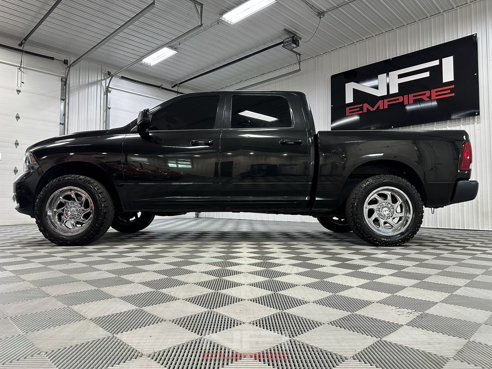 Used-2011-Ram-1500-Crew-Cab-Sport-Pickup-4D-5-12-ft-1749217888 (9)