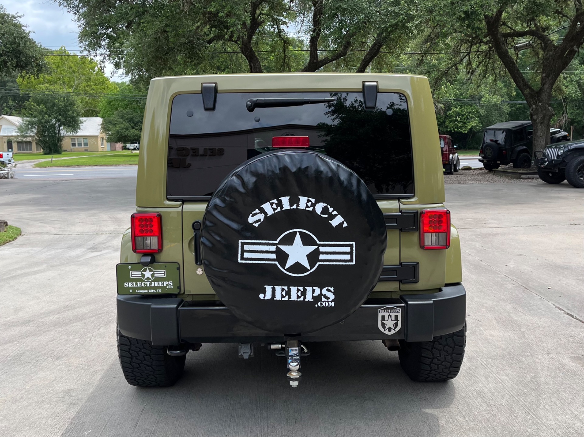 Used-2013-Jeep-Wrangler-Unlimited-Sahara (5)
