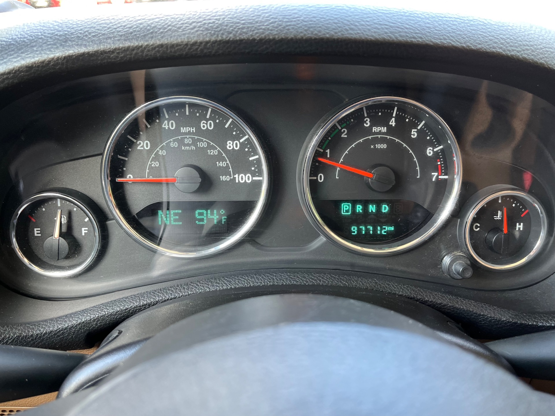 Used-2016-Jeep-Wrangler-Unlimited-Sahara (19)