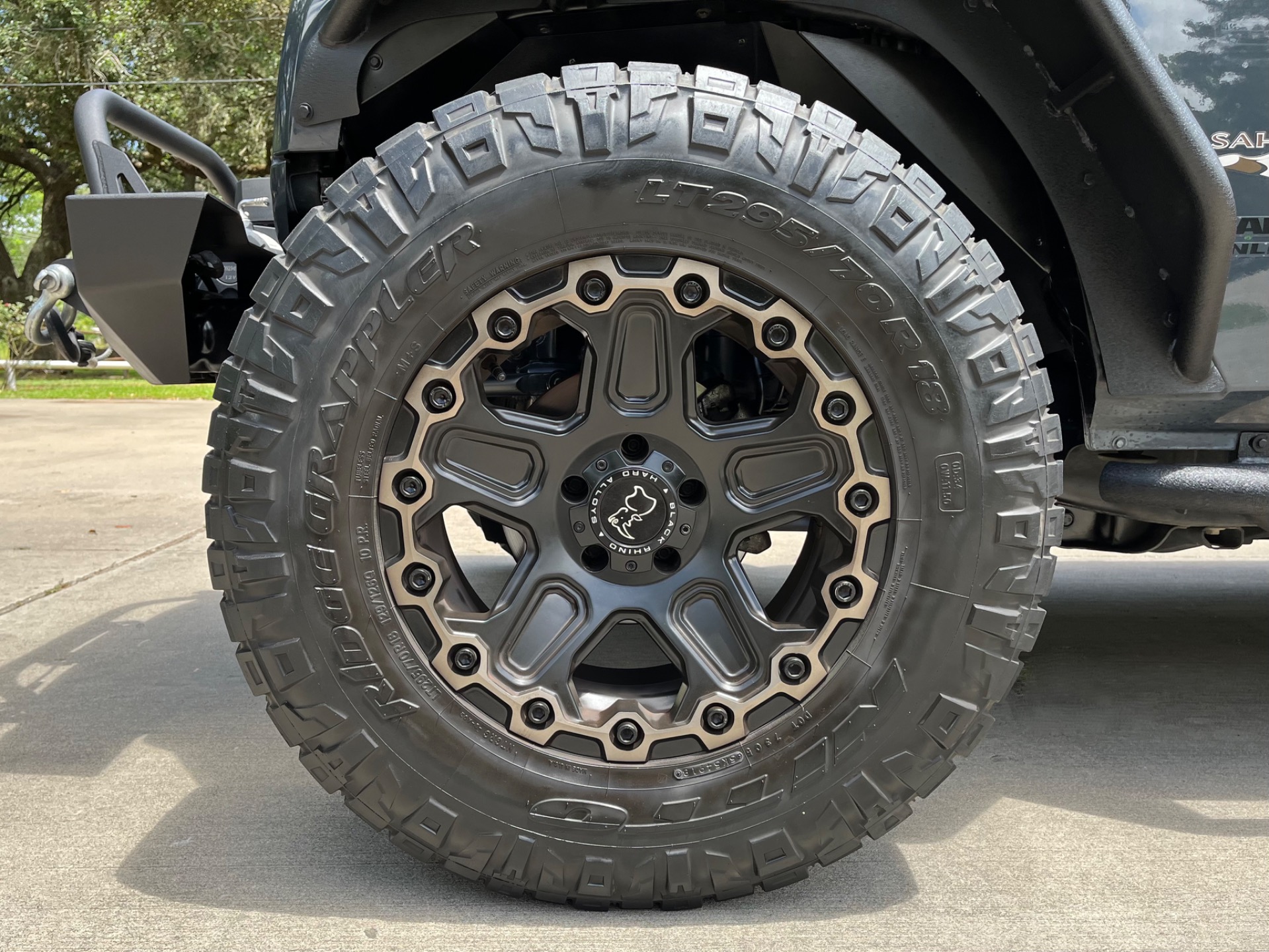 Used-2016-Jeep-Wrangler-Unlimited-Sahara (6)