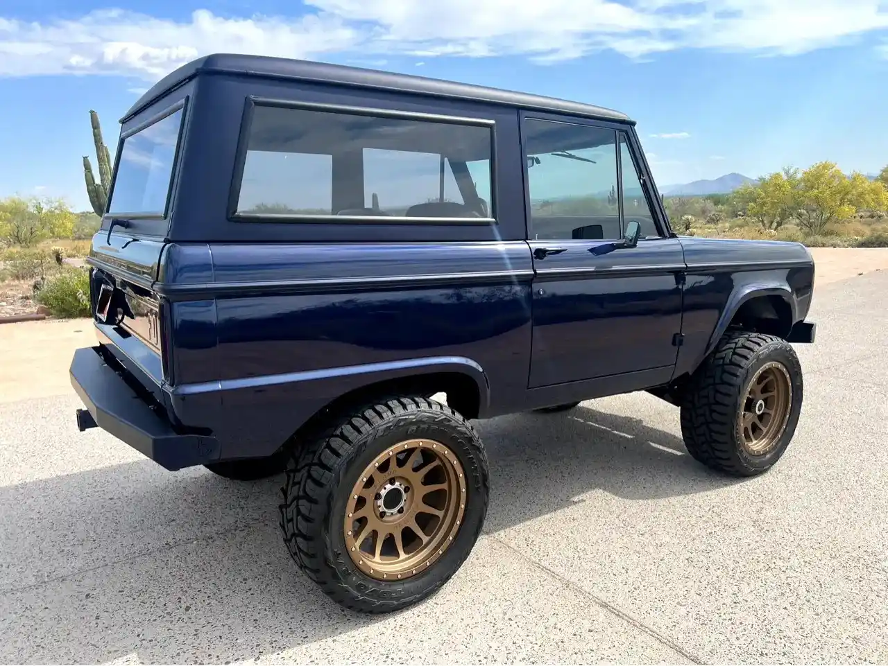 custom-1976-ford-bronco-for-sale-scottsdale-az-18
