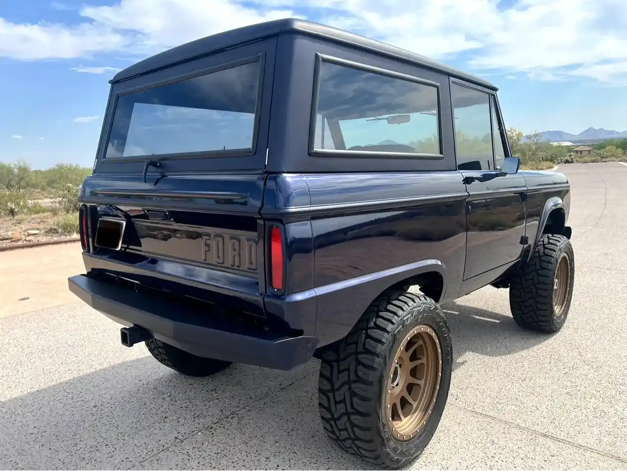 custom-1976-ford-bronco-for-sale-scottsdale-az-24