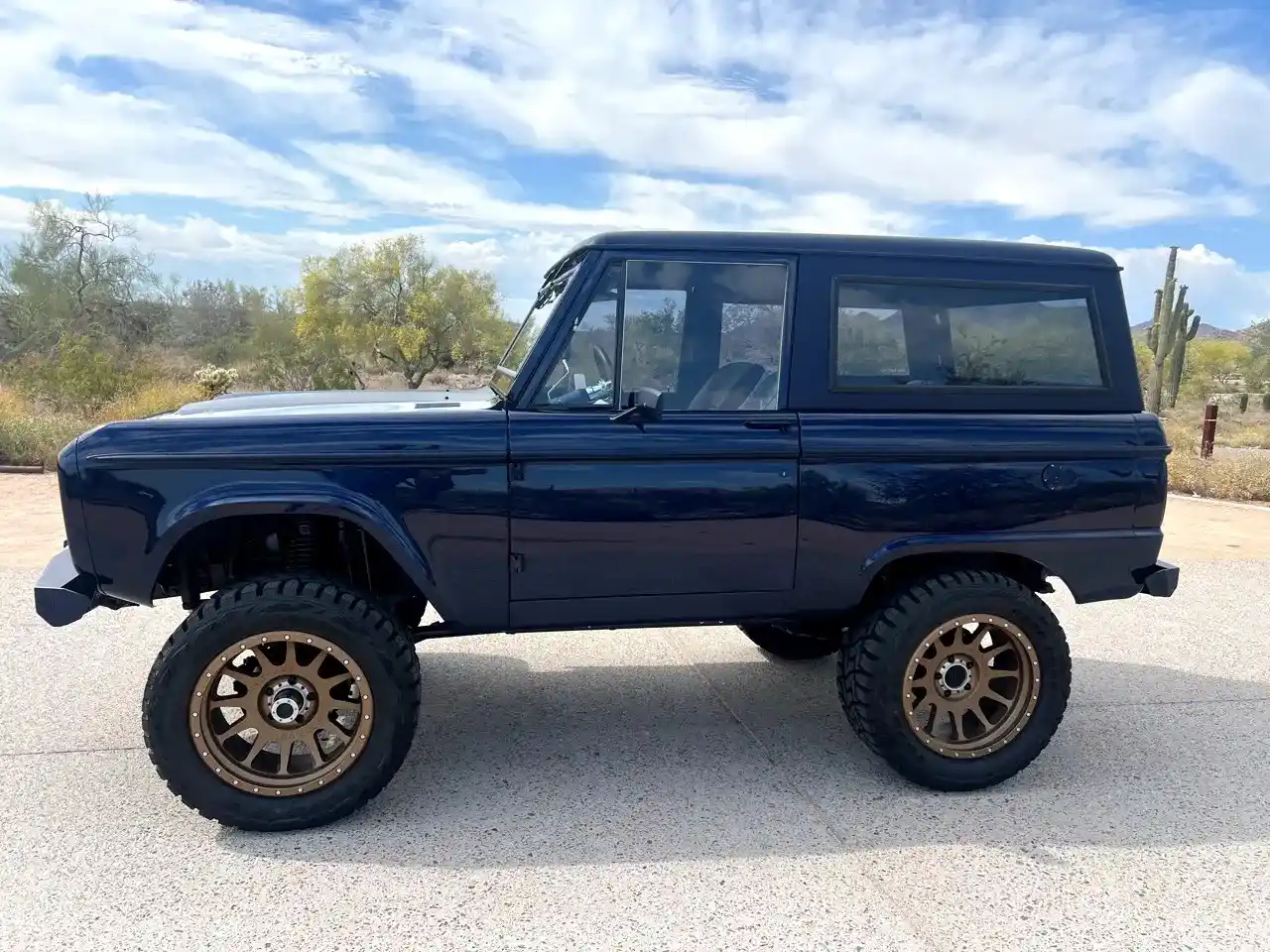 custom-1976-ford-bronco-for-sale-scottsdale-az-3