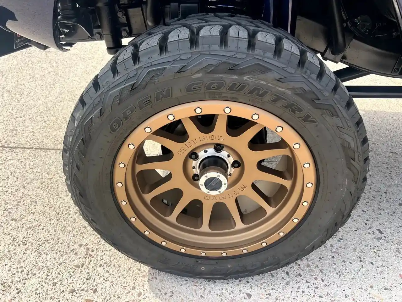custom-1976-ford-bronco-for-sale-scottsdale-az-32