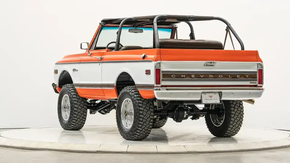 hugger-orange-1969-chevrolet-k5-blazer-for-sale-velocity-restorations-11