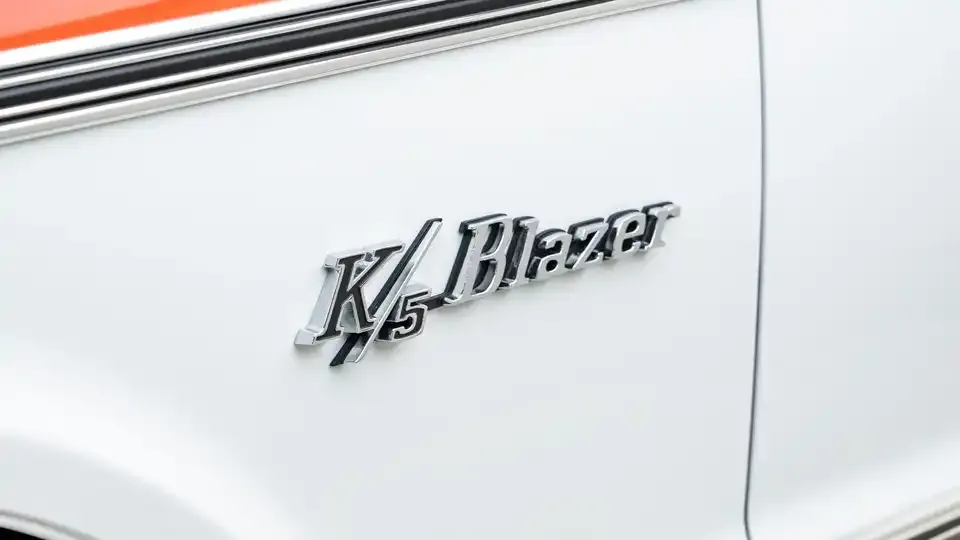 hugger-orange-1969-chevrolet-k5-blazer-for-sale-velocity-restorations-23