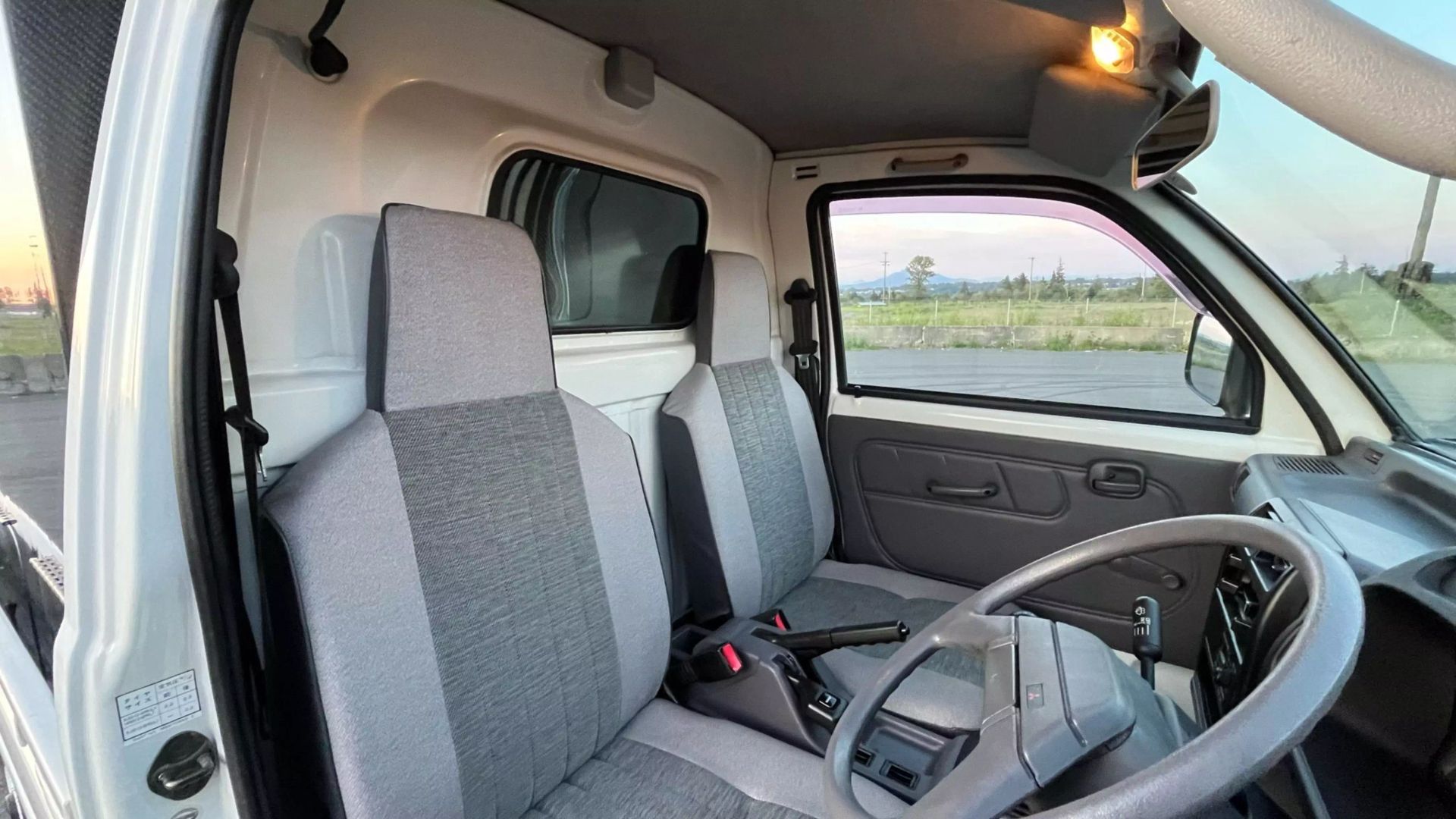 mitsubishi-minicab-micro-for-sale-17
