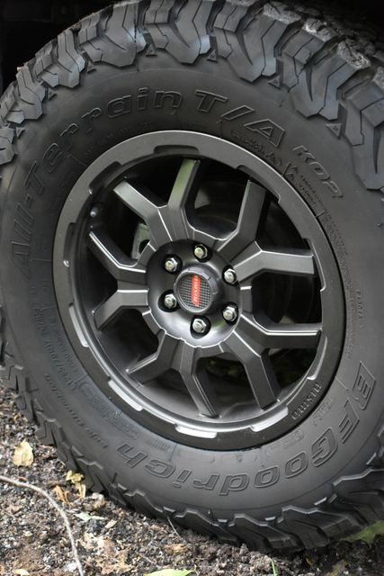 modified-2023-nissan-frontier-pro-4x-for-sale-east-rochester-ny-2