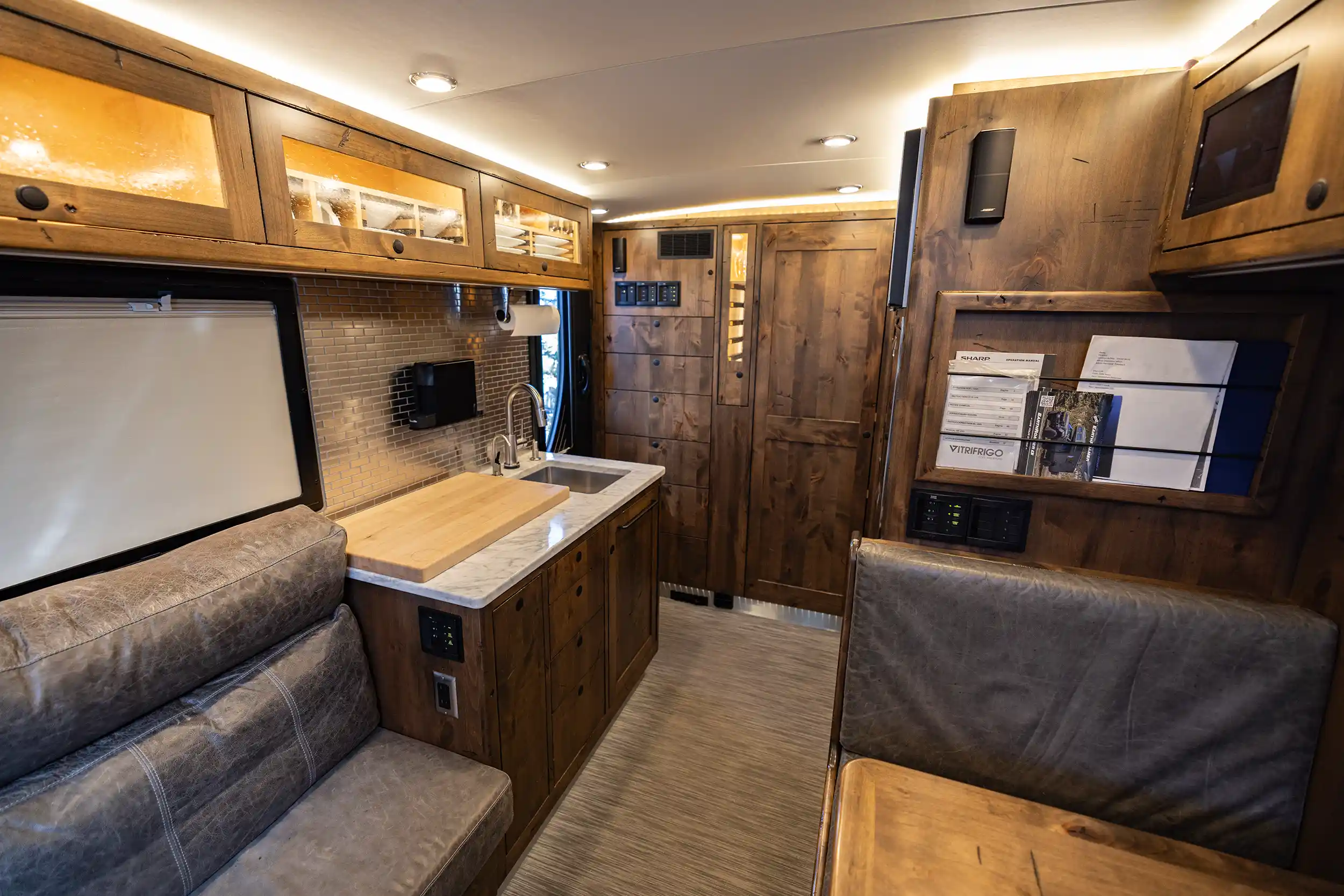 pre-roamed-earthroamer-200-for-sale-14