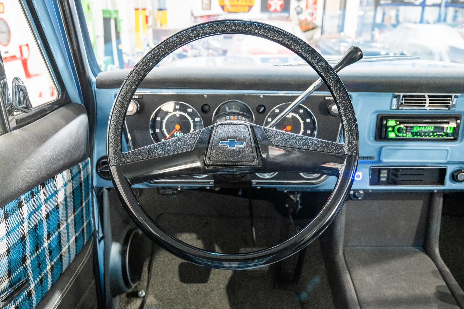 restored-1970-chevrolet-k5-blazer-for-sale-126