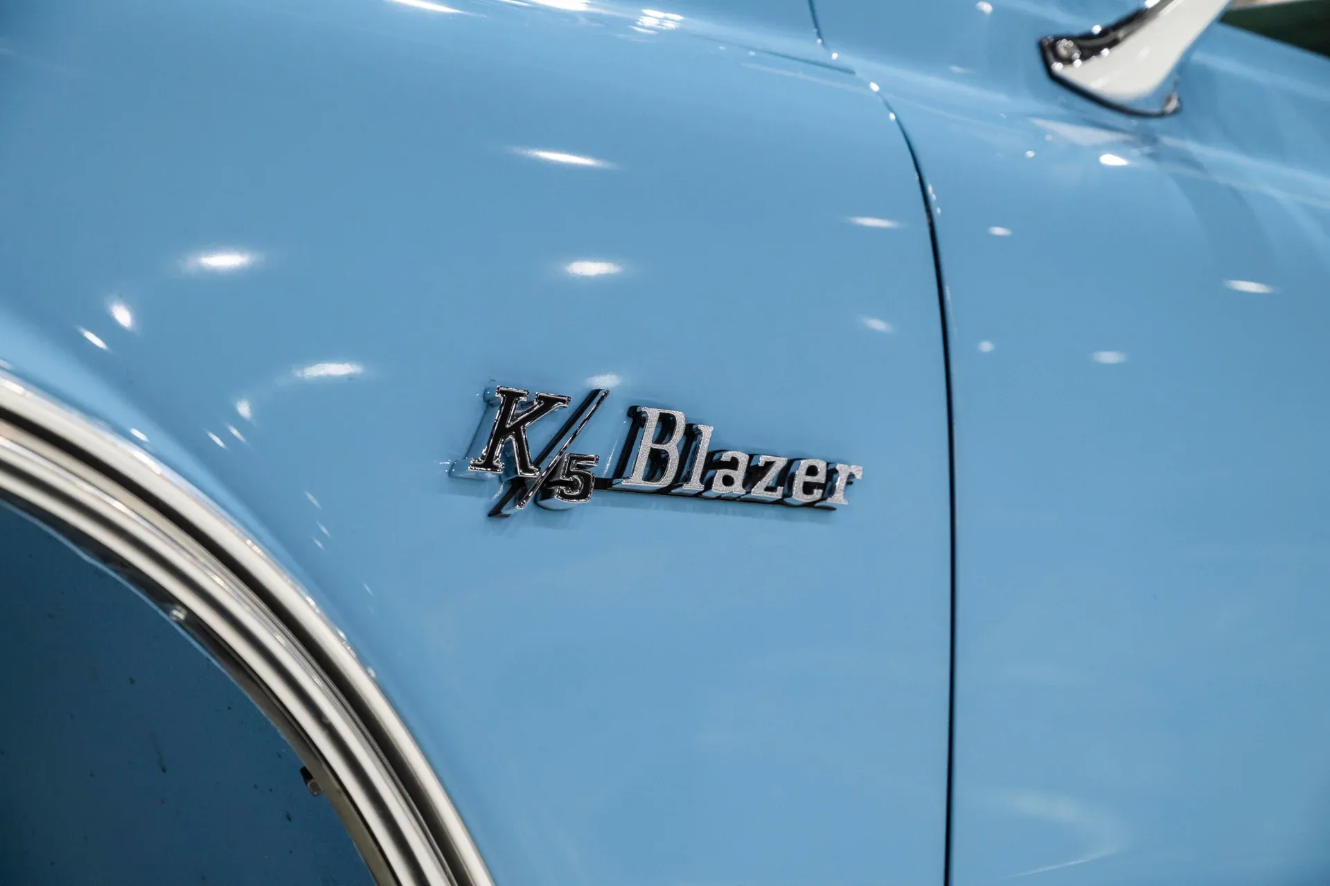 restored-1970-chevrolet-k5-blazer-for-sale-39