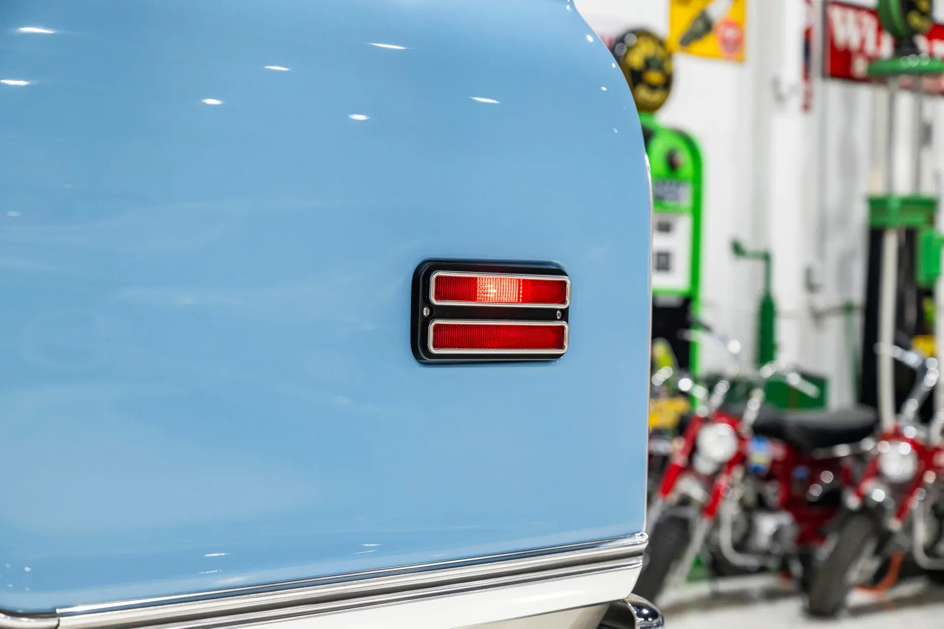 restored-1970-chevrolet-k5-blazer-for-sale-44
