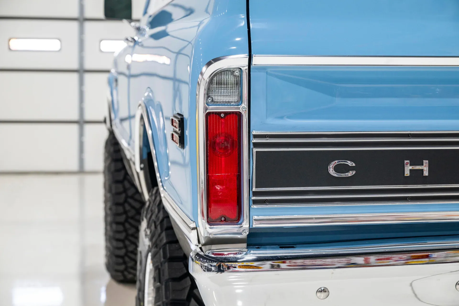 restored-1970-chevrolet-k5-blazer-for-sale-49