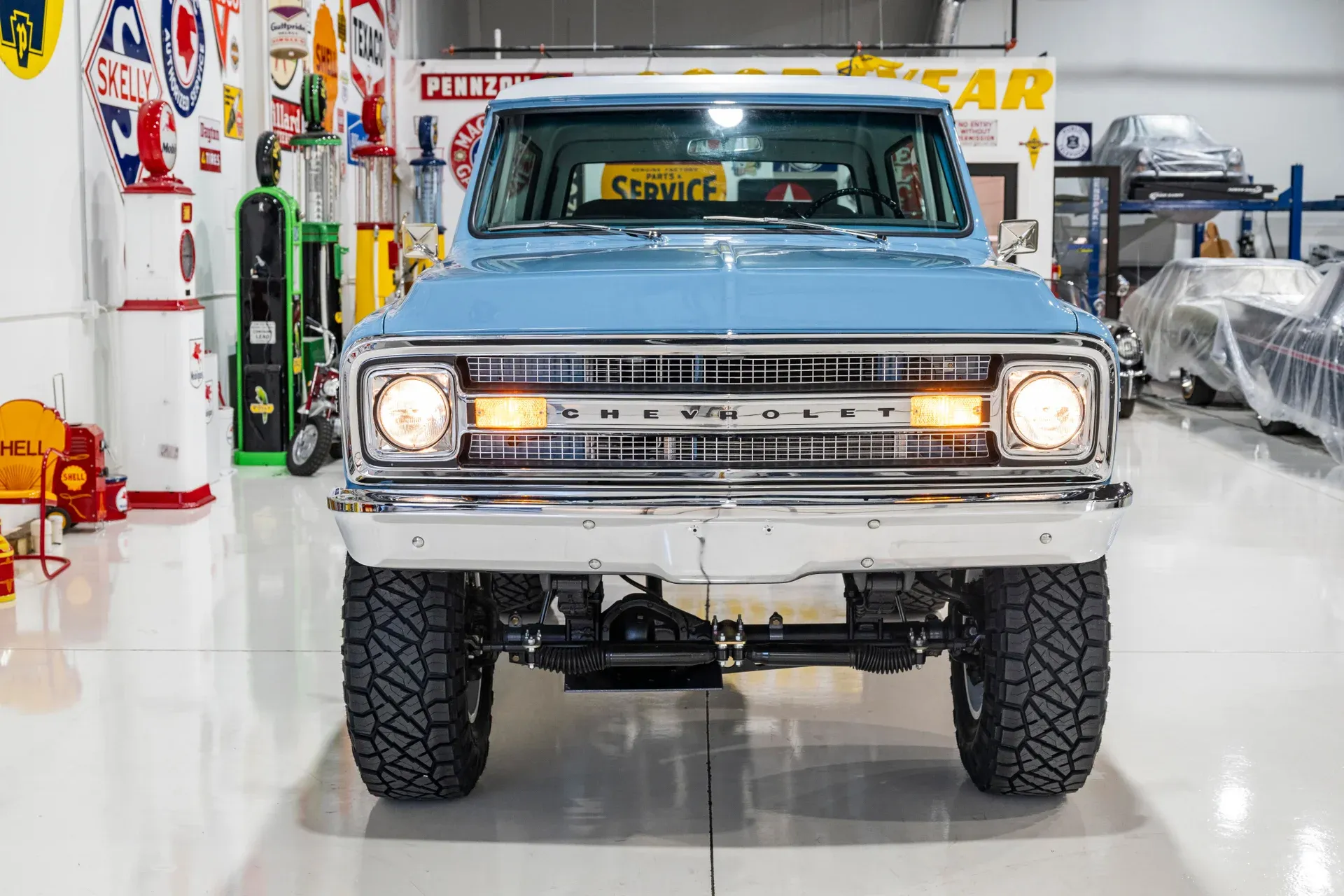 restored-1970-chevrolet-k5-blazer-for-sale-56