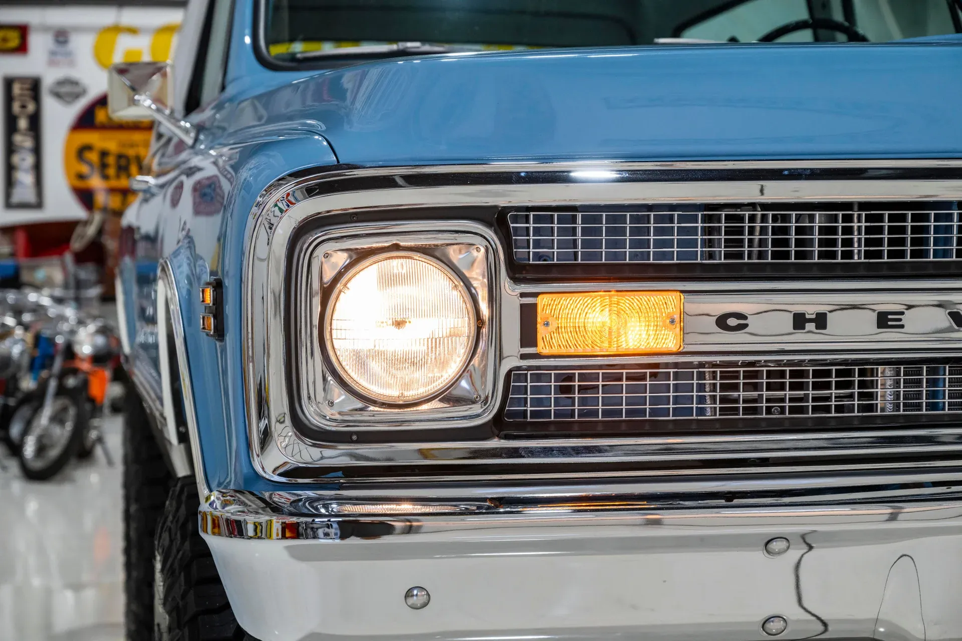 restored-1970-chevrolet-k5-blazer-for-sale-58