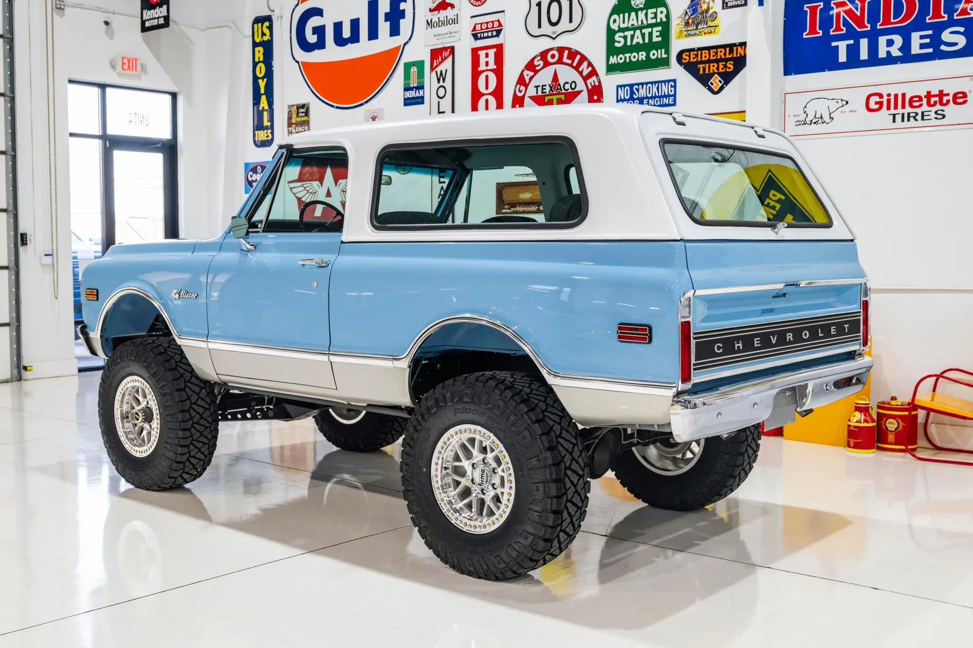 restored-1970-chevrolet-k5-blazer-for-sale-6