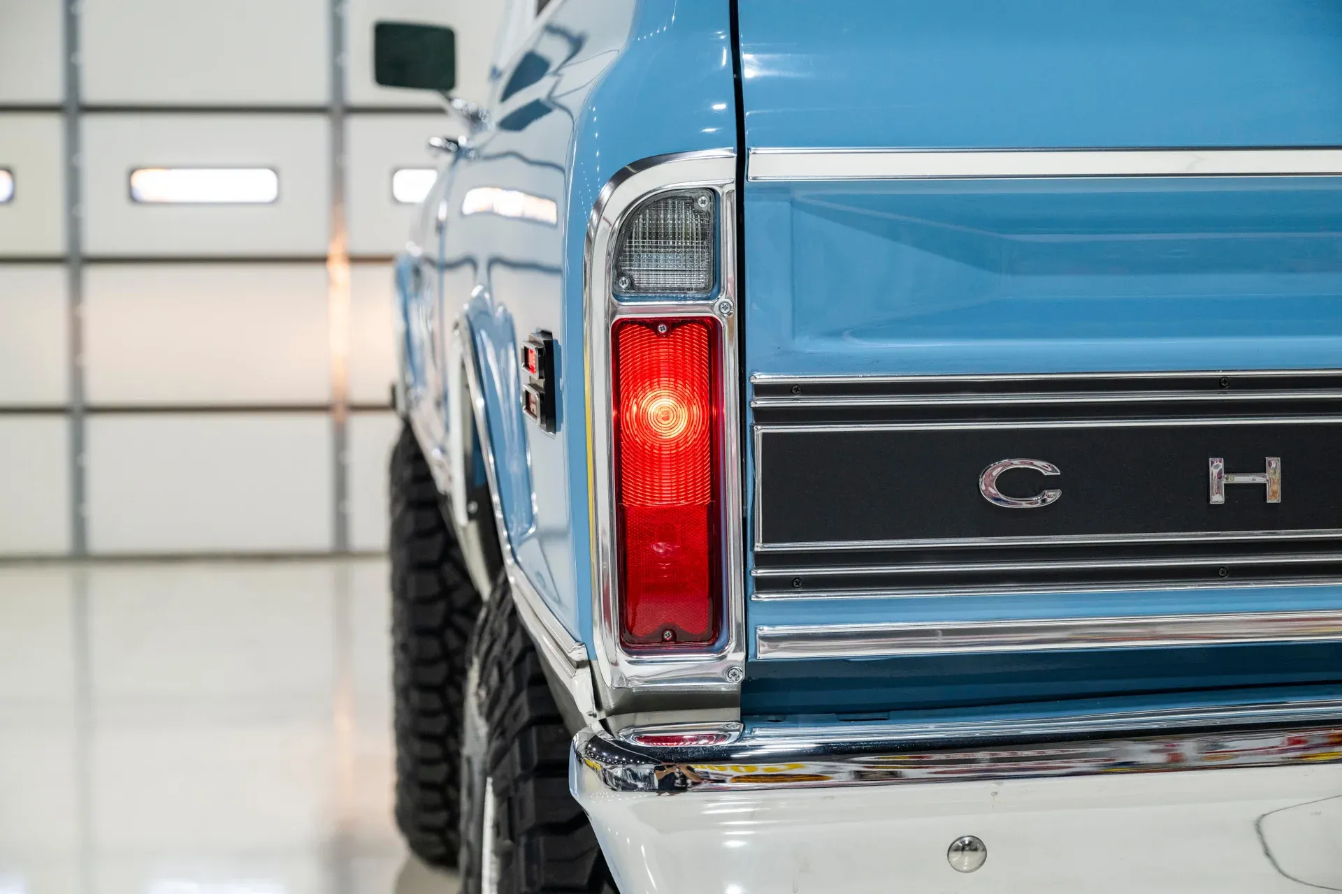 restored-1970-chevrolet-k5-blazer-for-sale-71