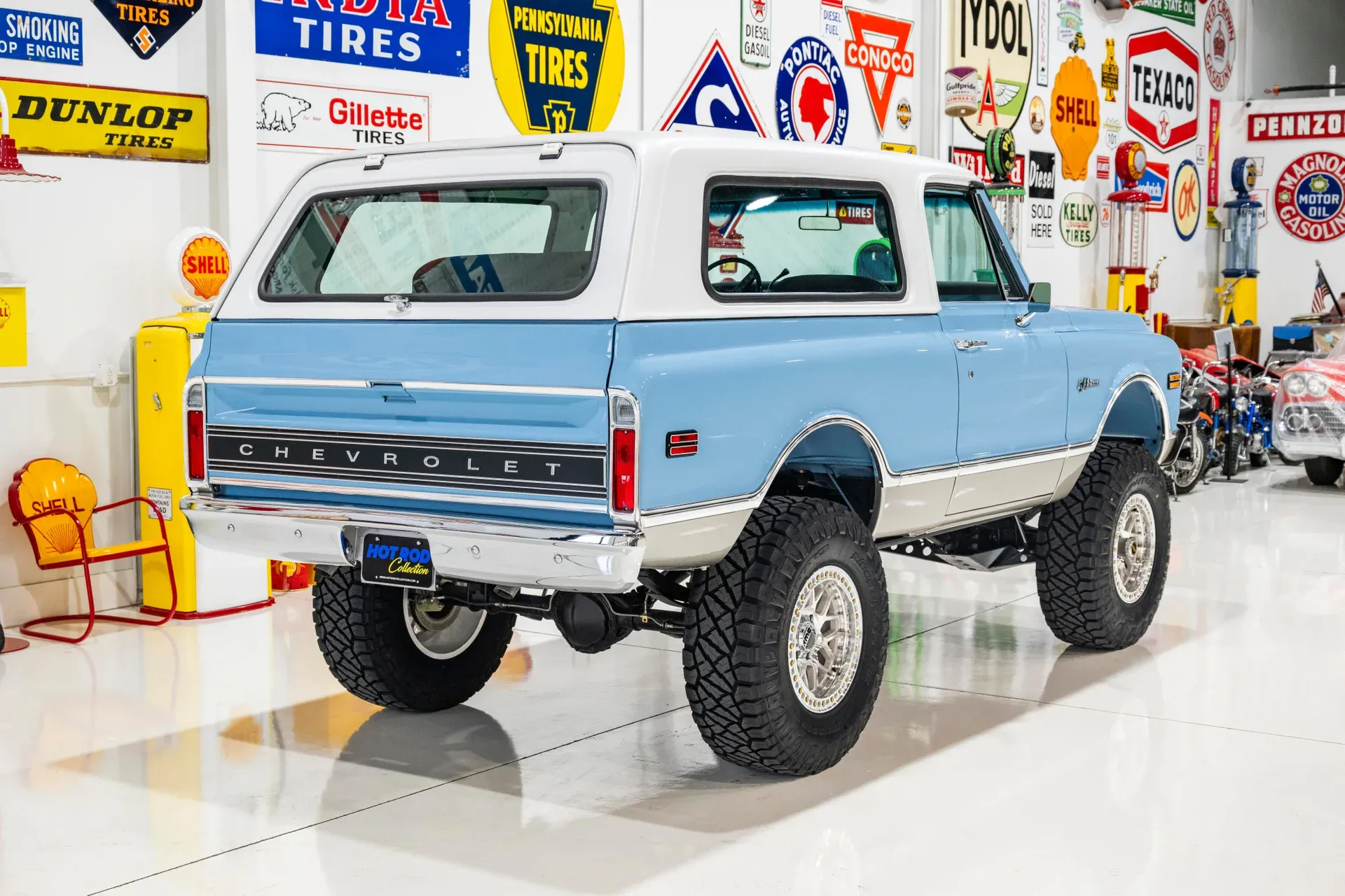 restored-1970-chevrolet-k5-blazer-for-sale-78