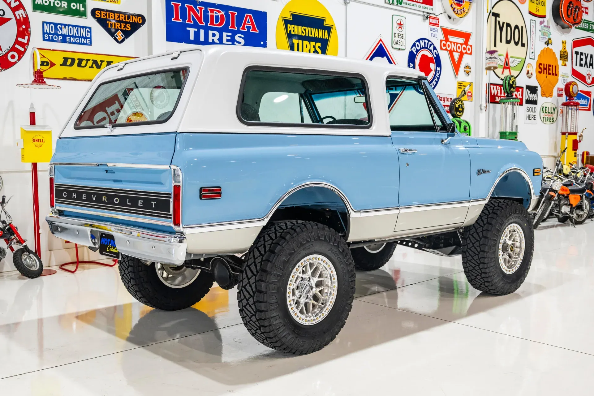 restored-1970-chevrolet-k5-blazer-for-sale-80