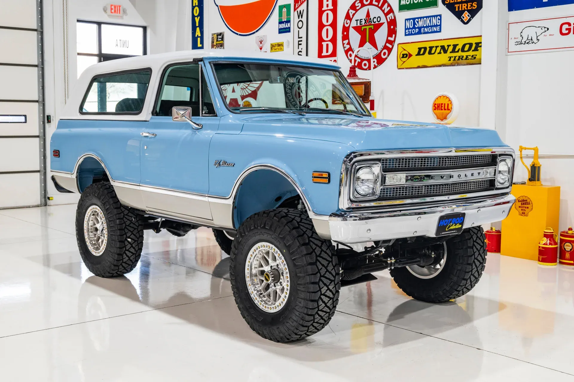restored-1970-chevrolet-k5-blazer-for-sale-83